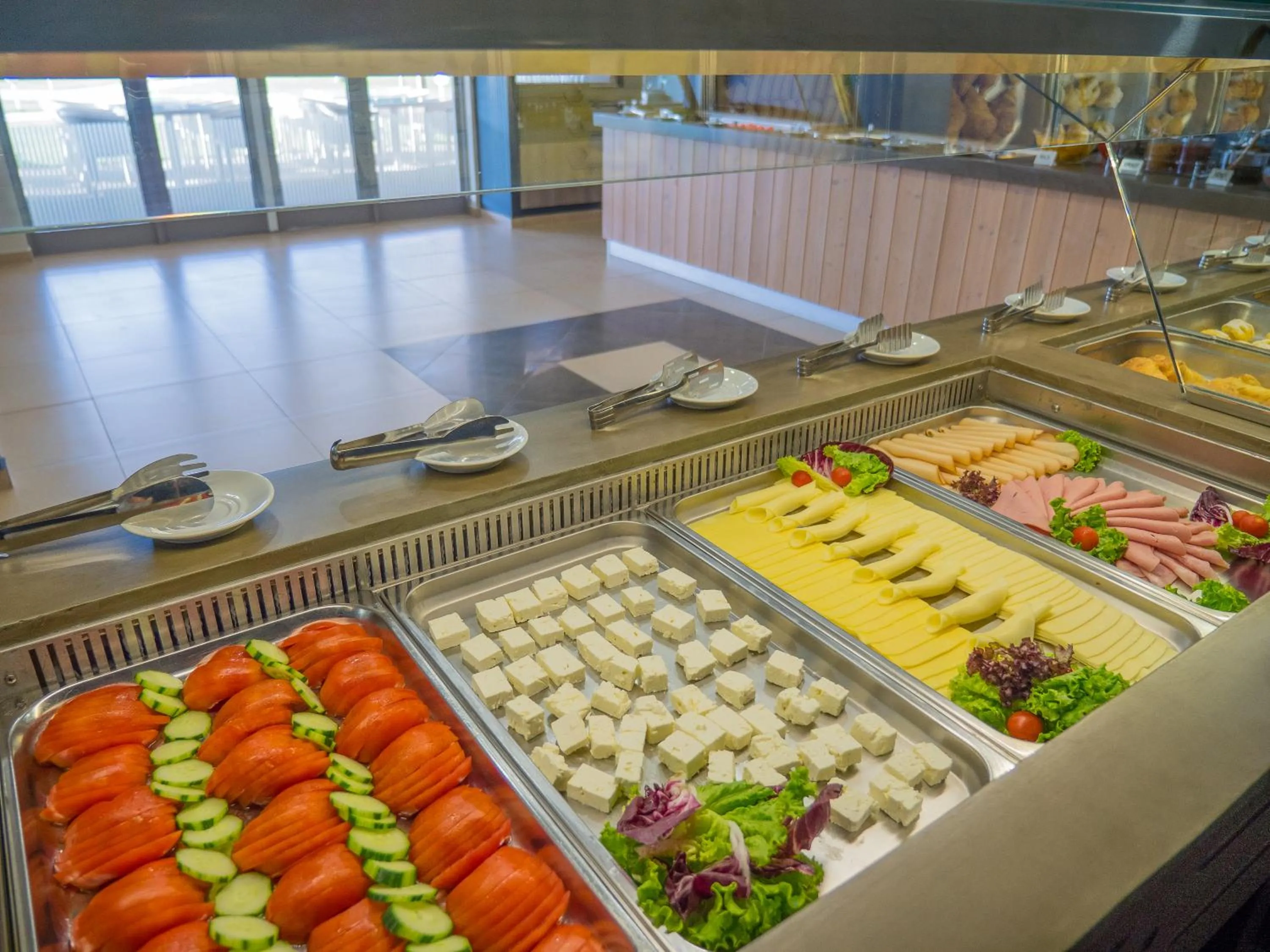 Breakfast in Paradise Resort