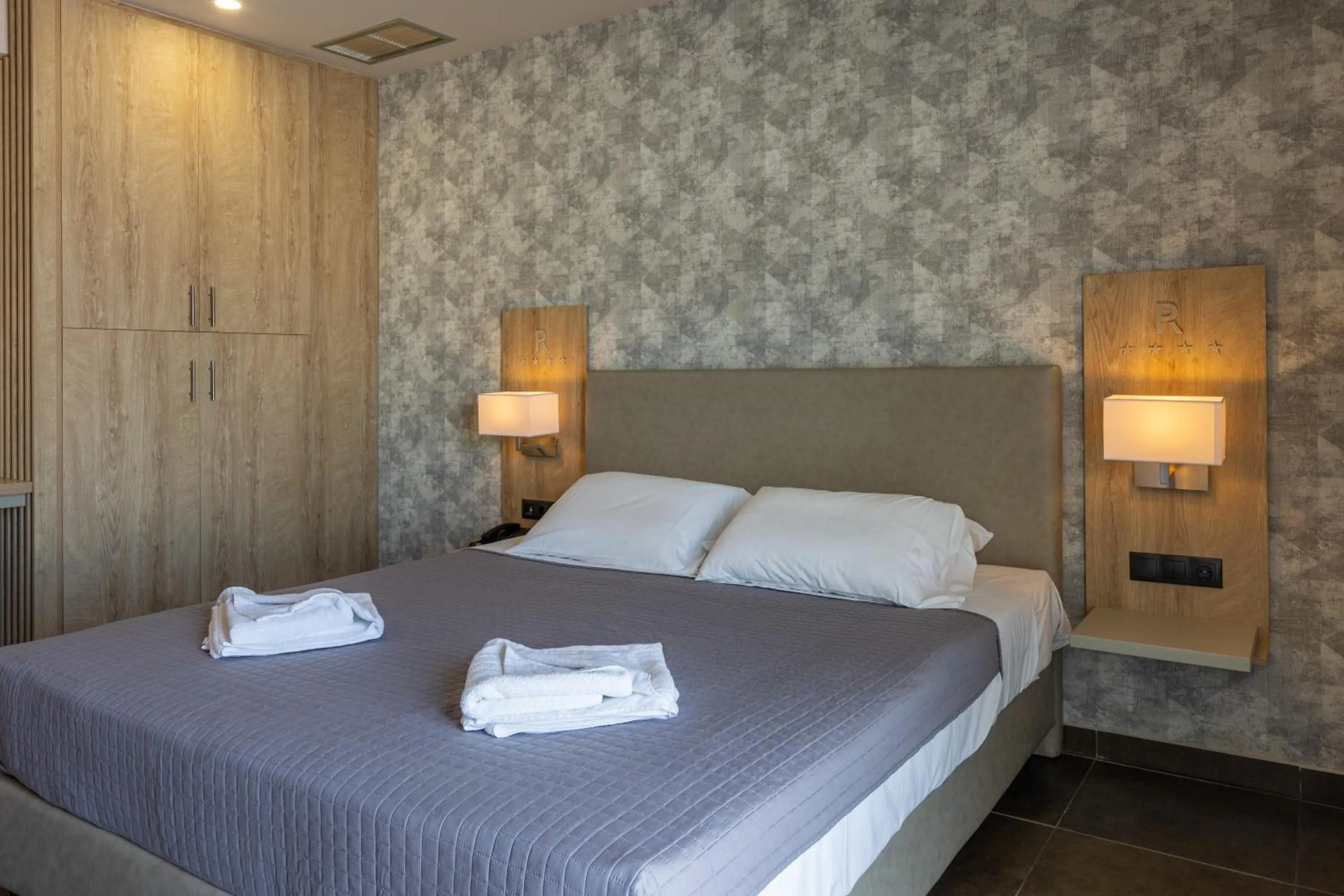 Bedroom, Bed in Paradise Resort