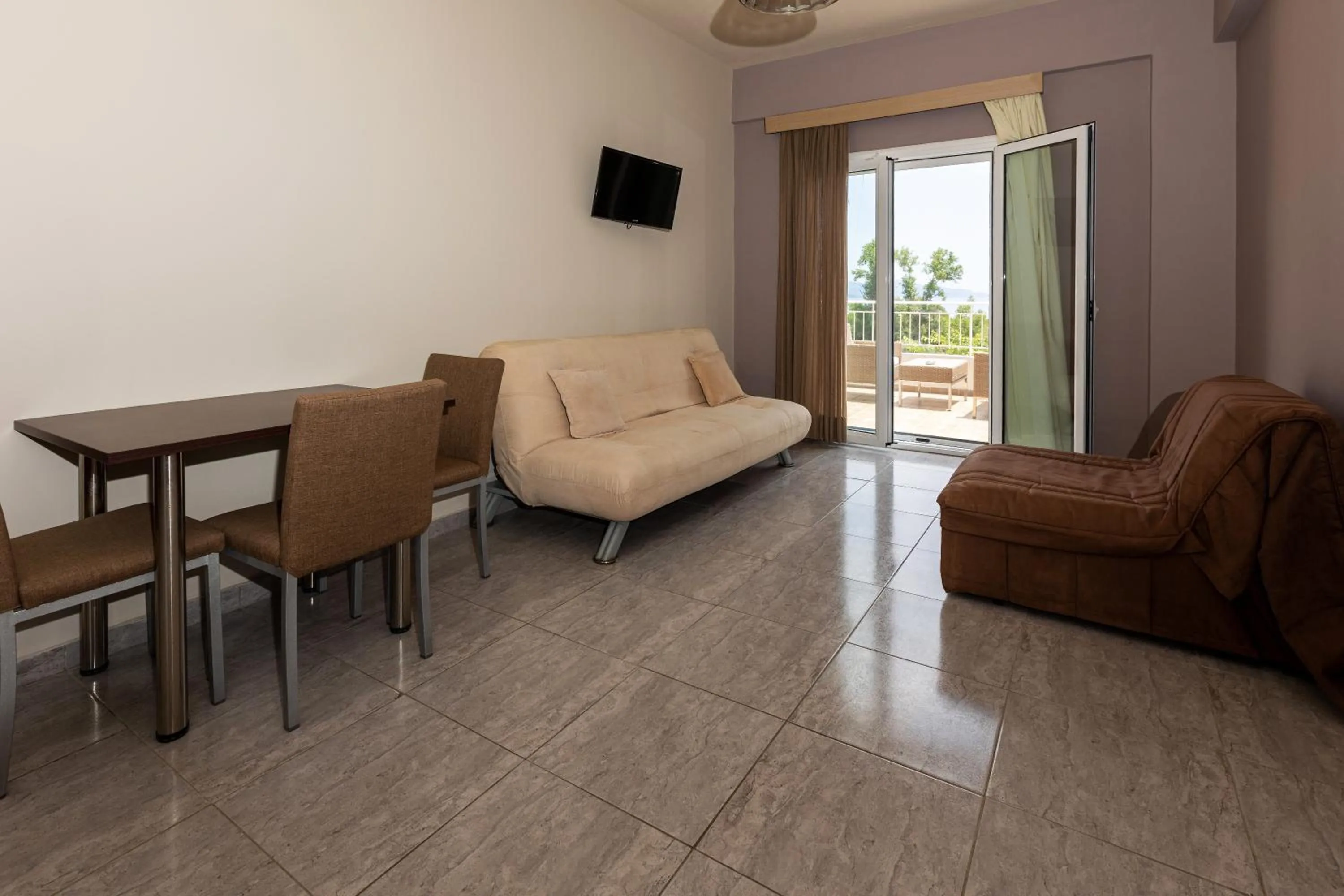 TV and multimedia in Paradise Resort