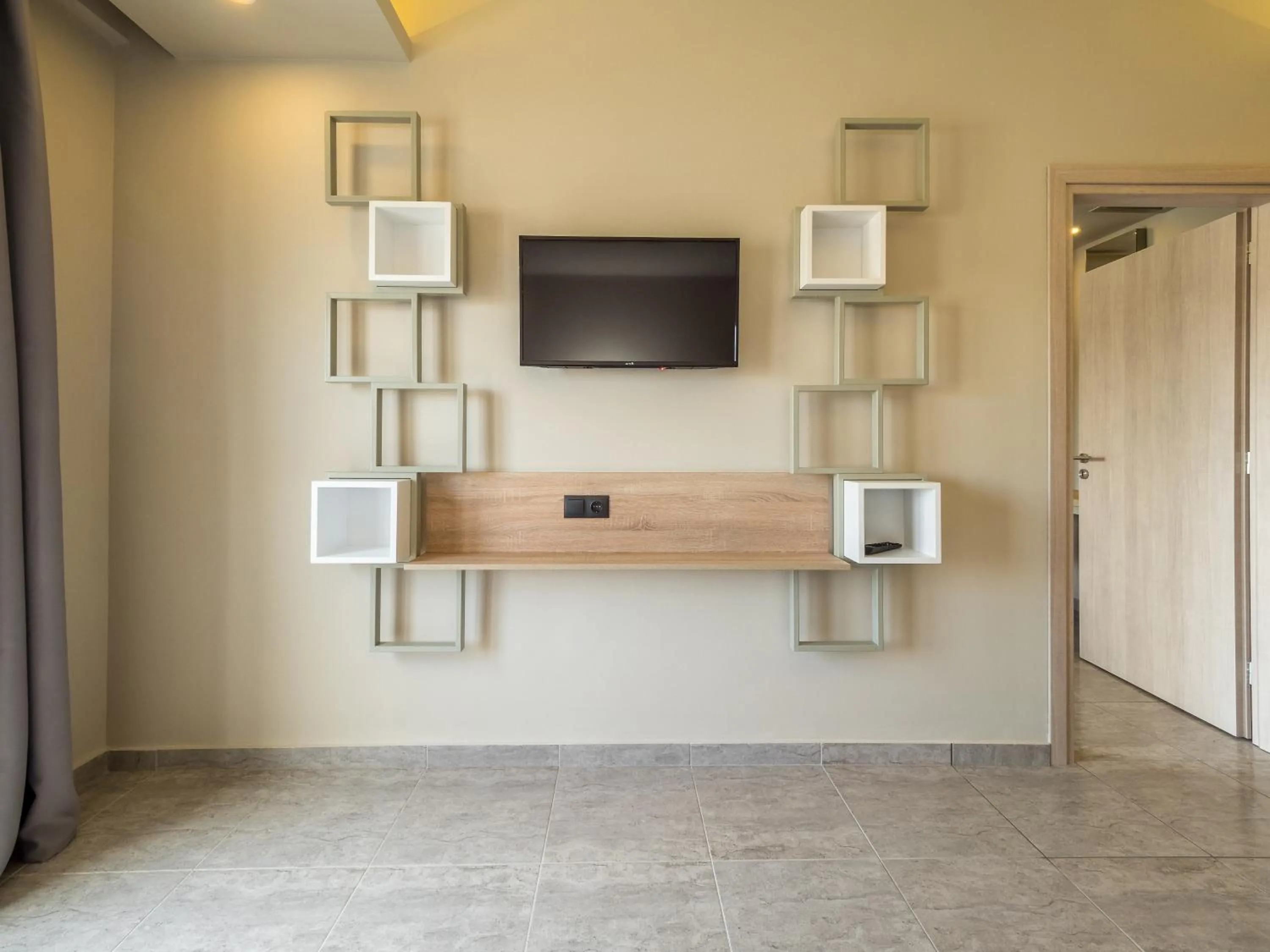 TV and multimedia in Paradise Resort