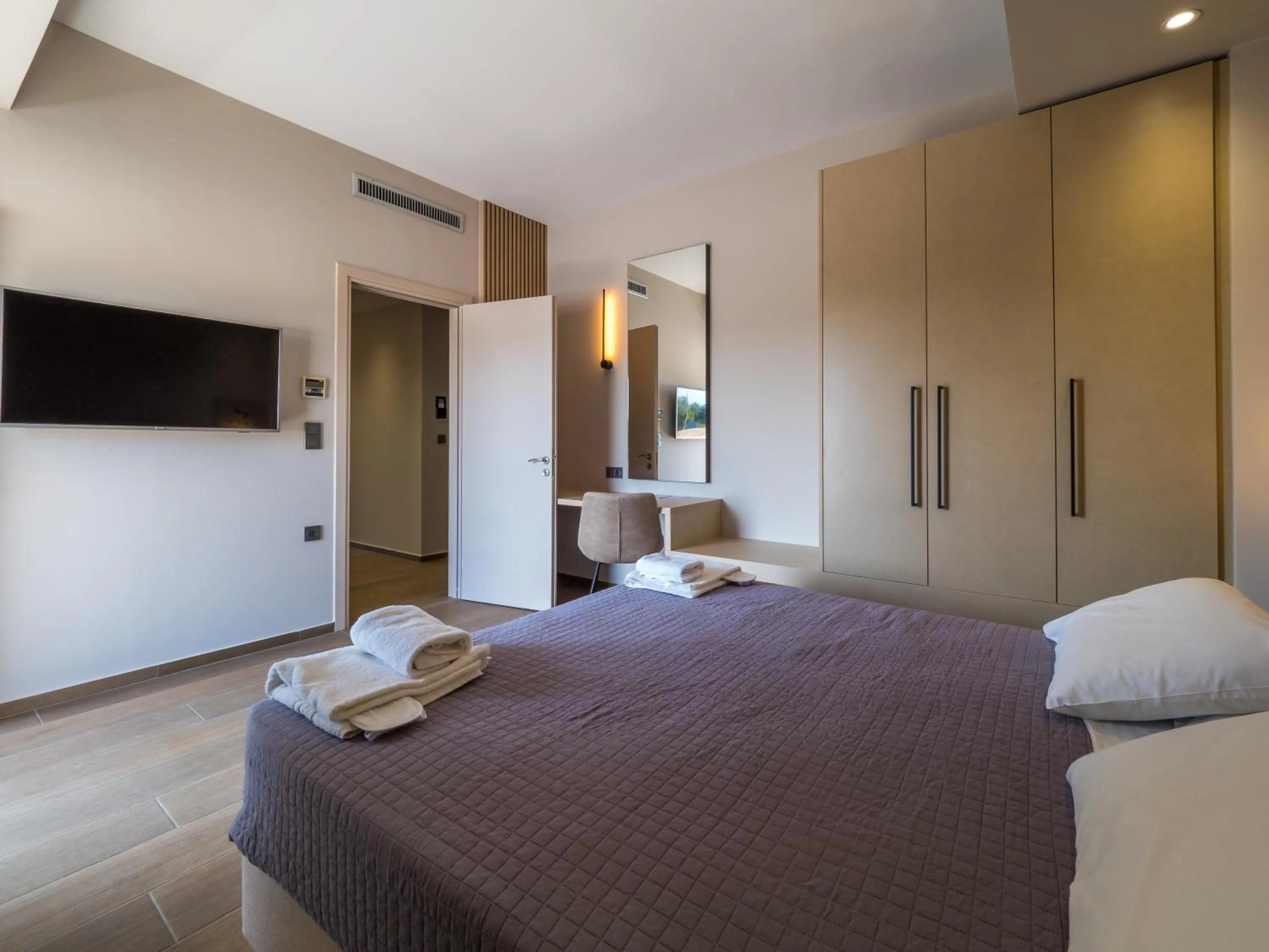 Bed in Paradise Resort