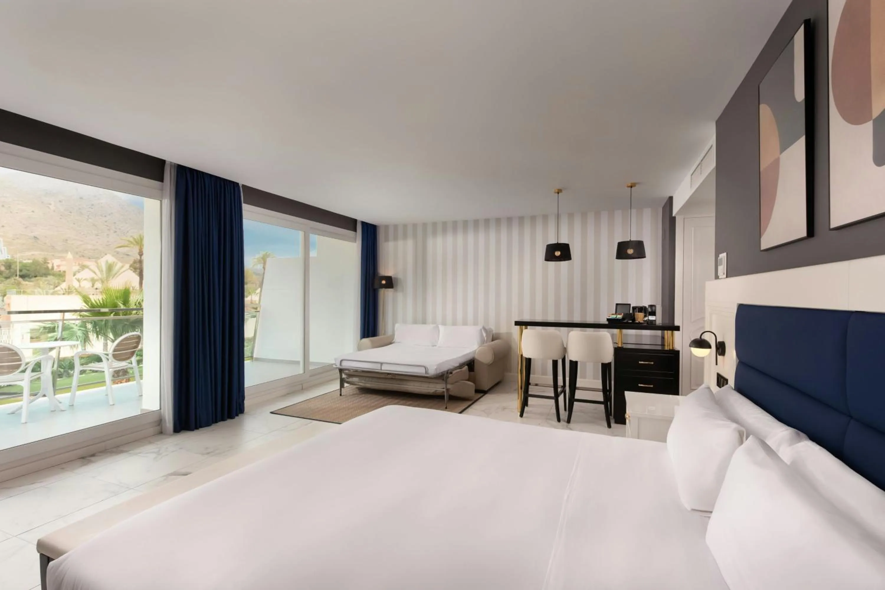 Photo of the whole room, Bed in Four Points by Sheraton Costa Blanca Resort