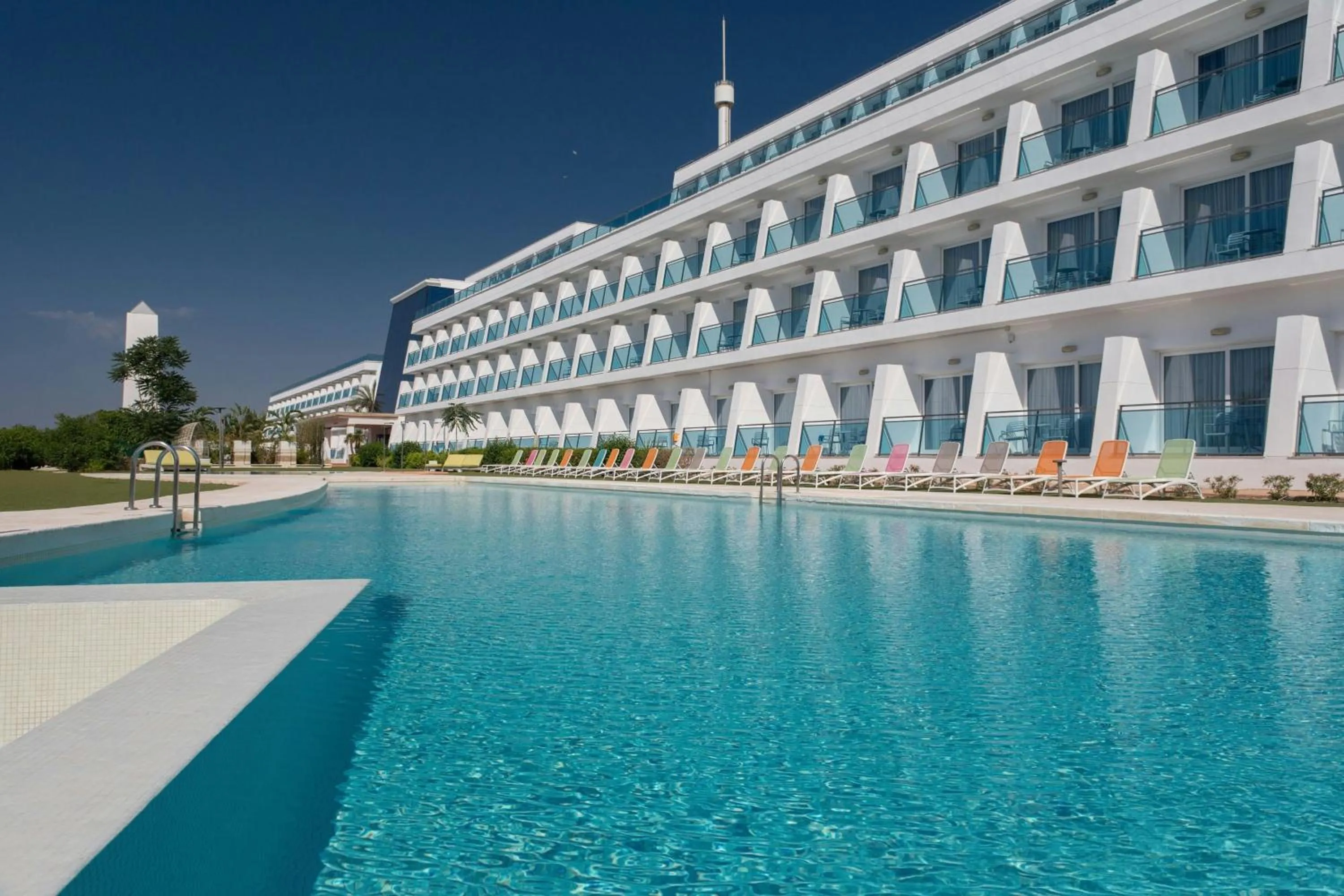 Swimming pool in Four Points by Sheraton Costa Blanca Resort