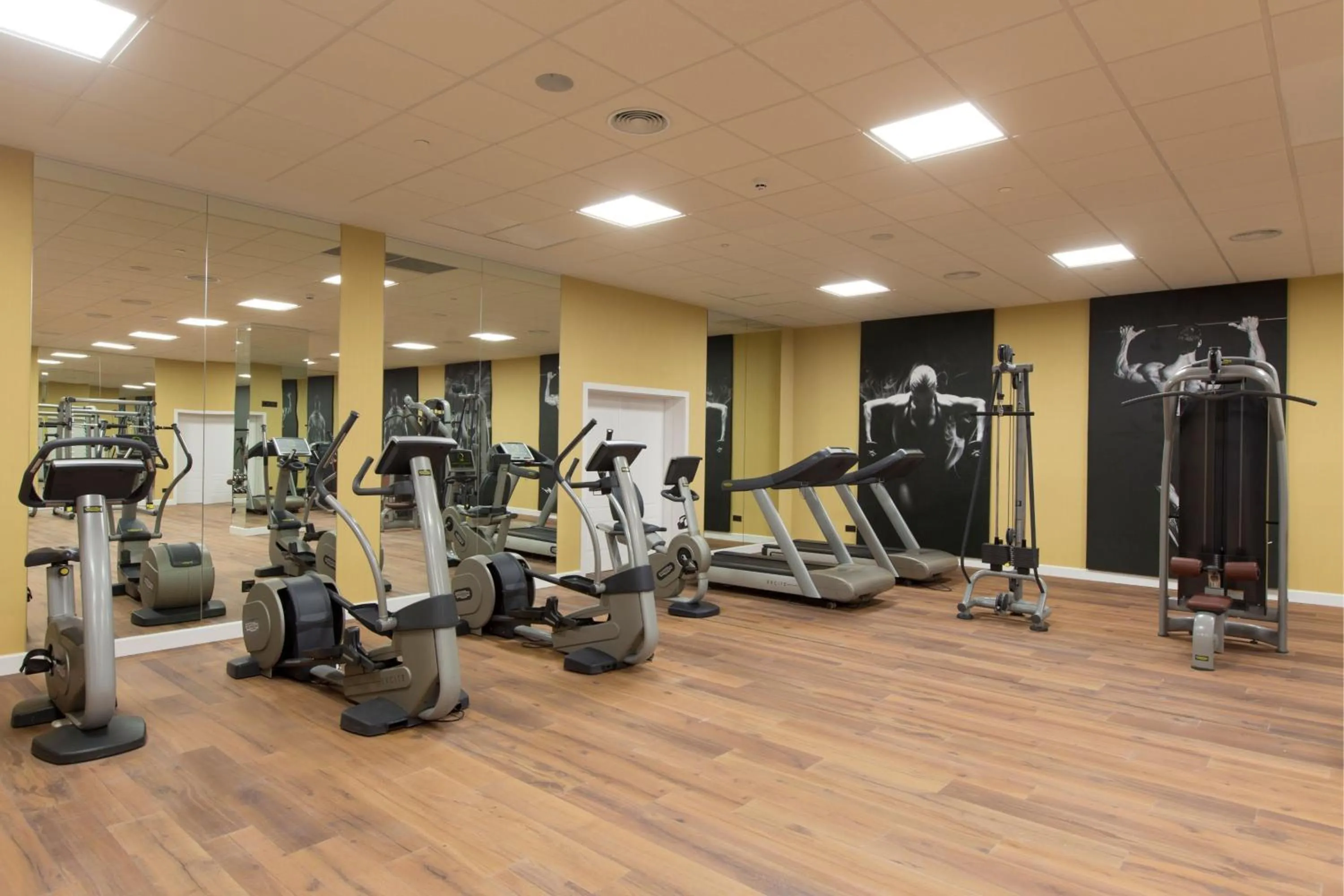 Fitness centre/facilities in Four Points by Sheraton Costa Blanca Resort