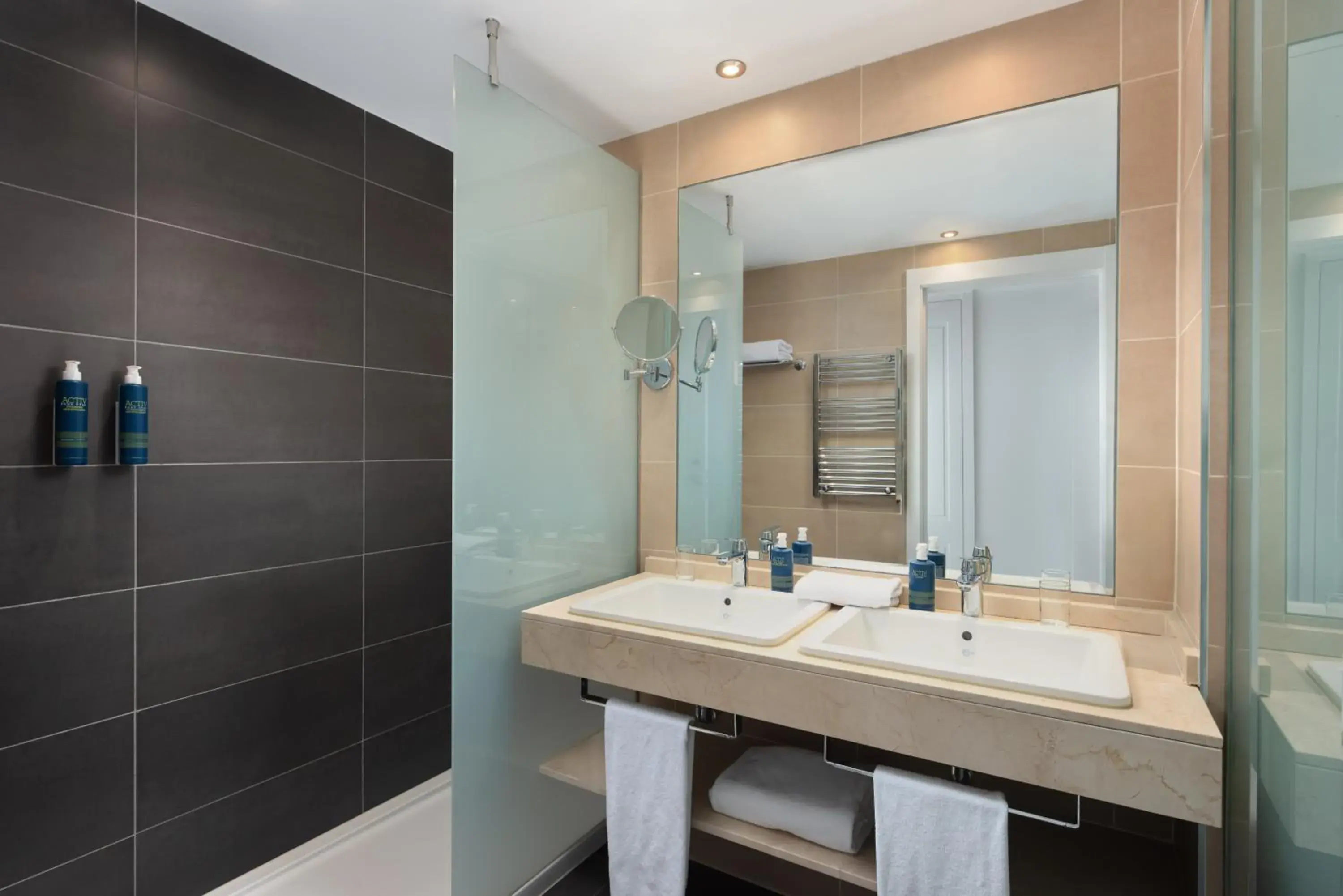 Classic Double Room with Sofa Bed, Balcony and Sea View in Four Points by Sheraton Costa Blanca Resort Classic Double Room with Sofa Bed, Balcony and Sea View in Four Points by Sheraton Costa Blanca Resort