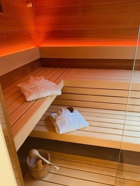 Sauna, Bed in ABC Hotel
