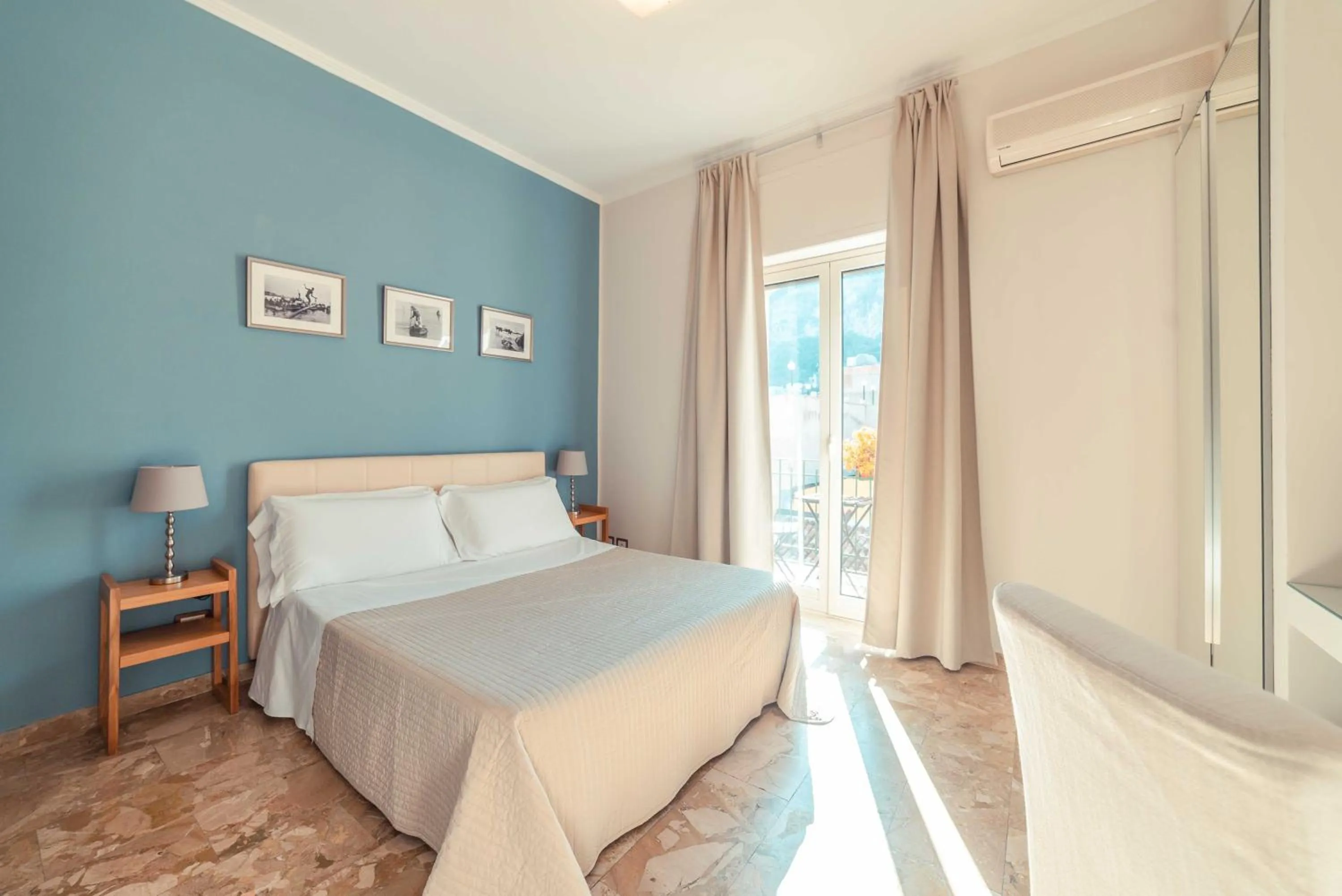 Bed in B&B Teatro Greco 39