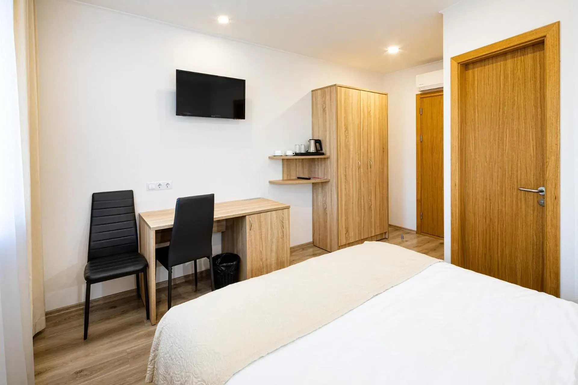 Superior Double Room in Biplan Hotel Superior Double Room in Biplan Hotel