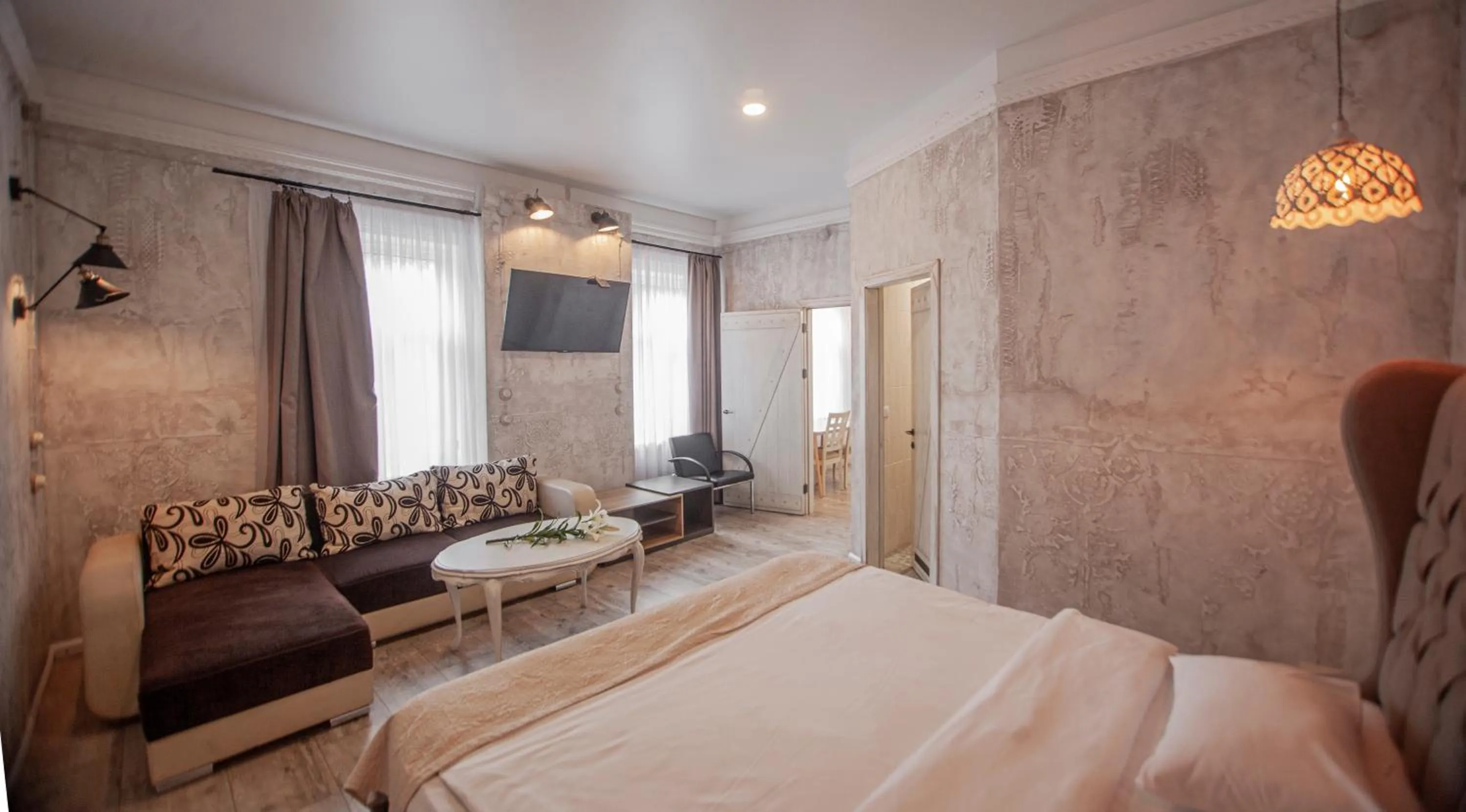 Bedroom, Bed in Biplan Hotel