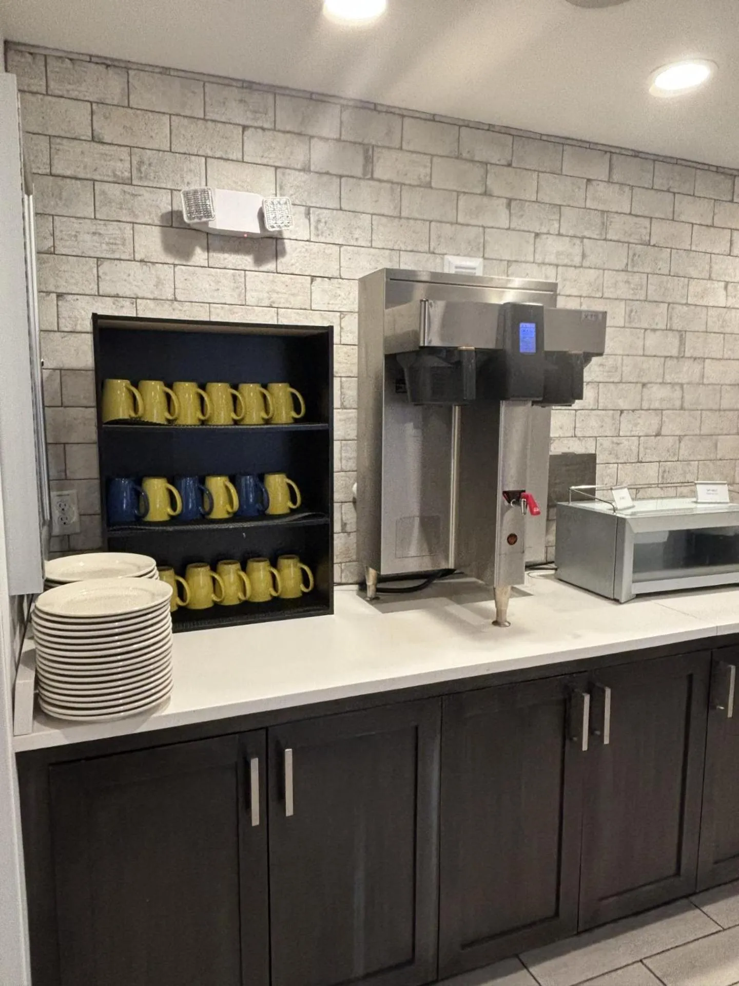 Property building in Four Points by Sheraton Charlotte - Lake Norman