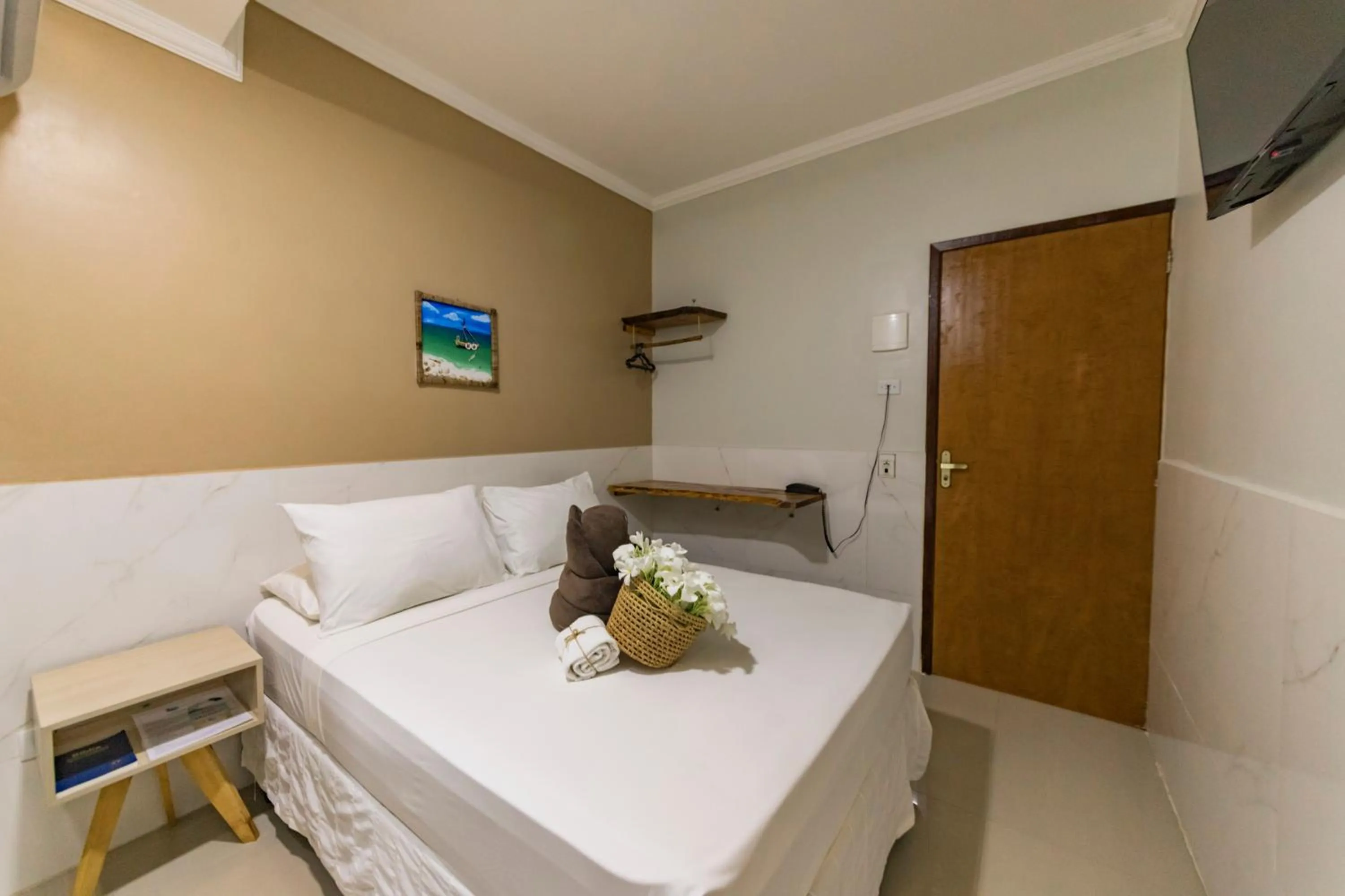 View (from property/room), Bed in Pousada Ponta de Mangue