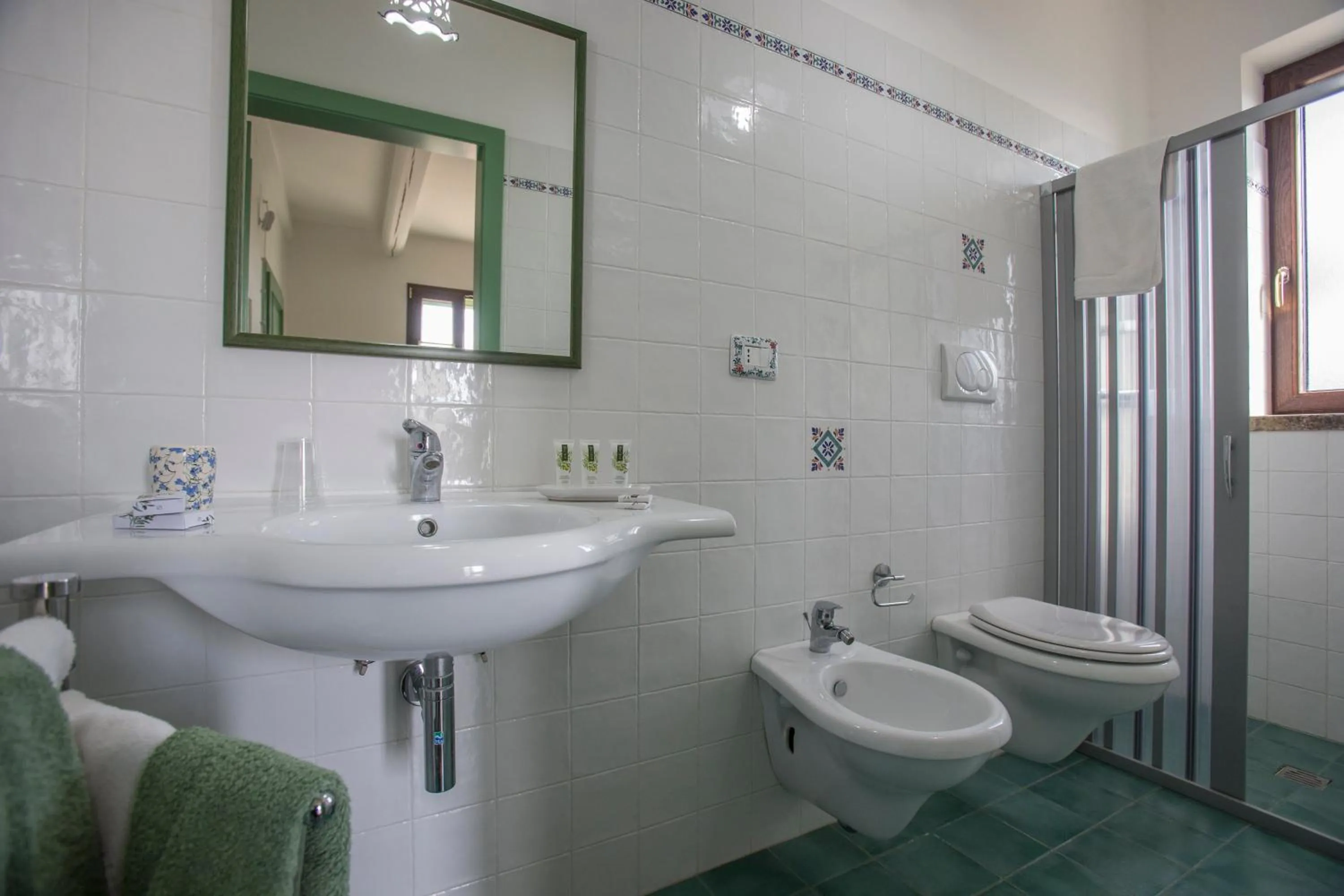 Shower in Casale de li Canti