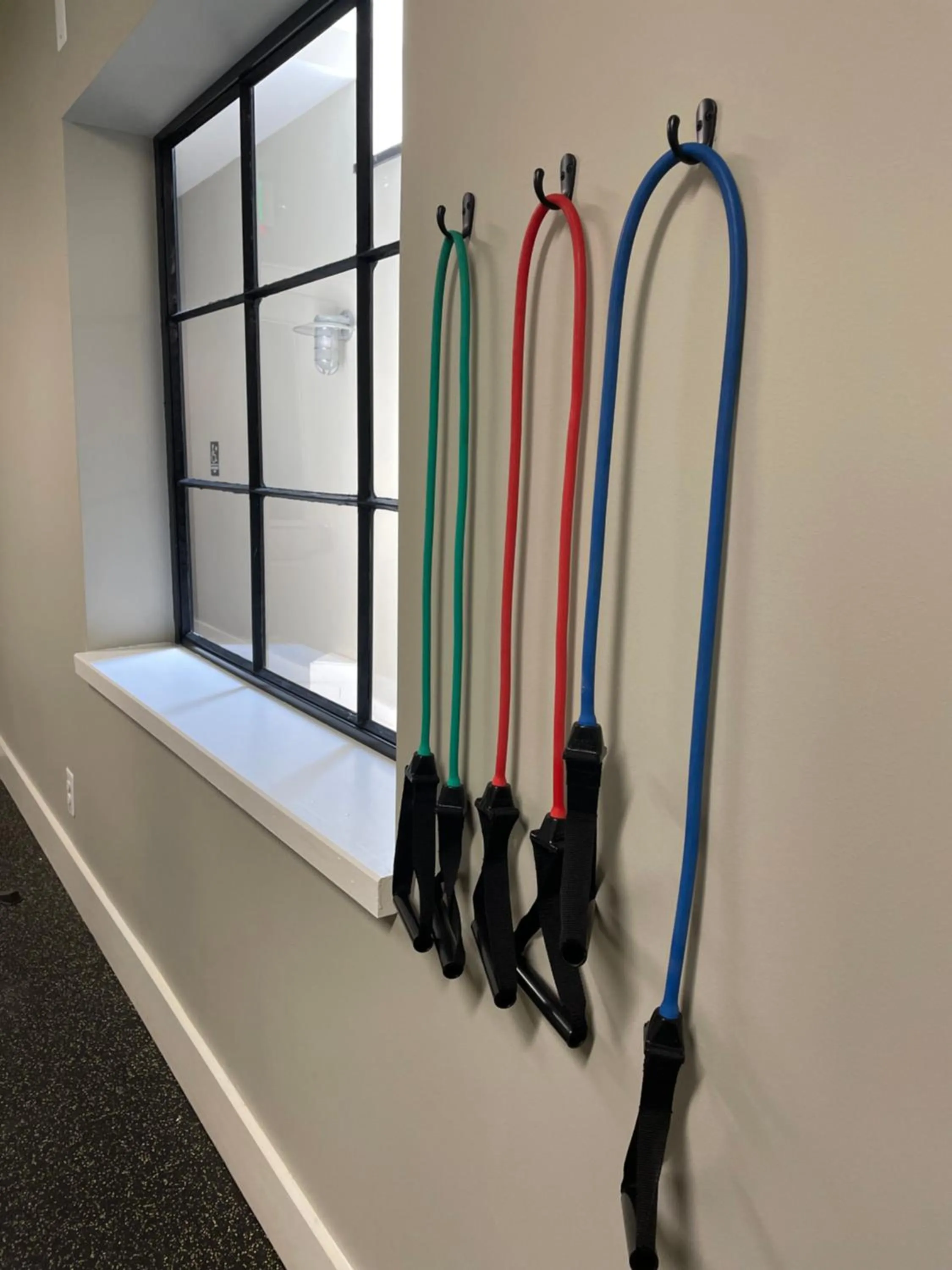 Fitness centre/facilities in Culpeper Center Suites