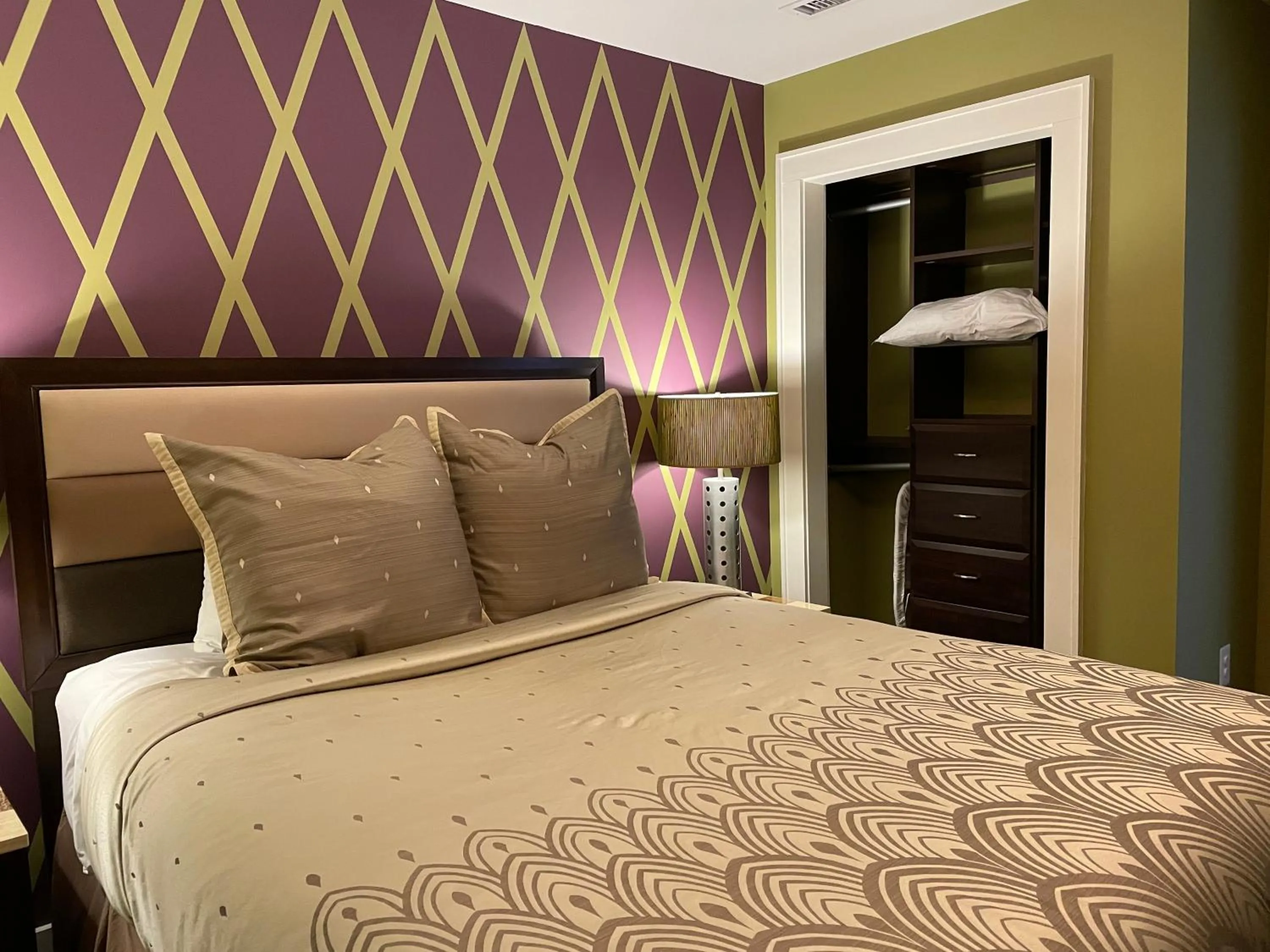 Bed in Culpeper Center Suites