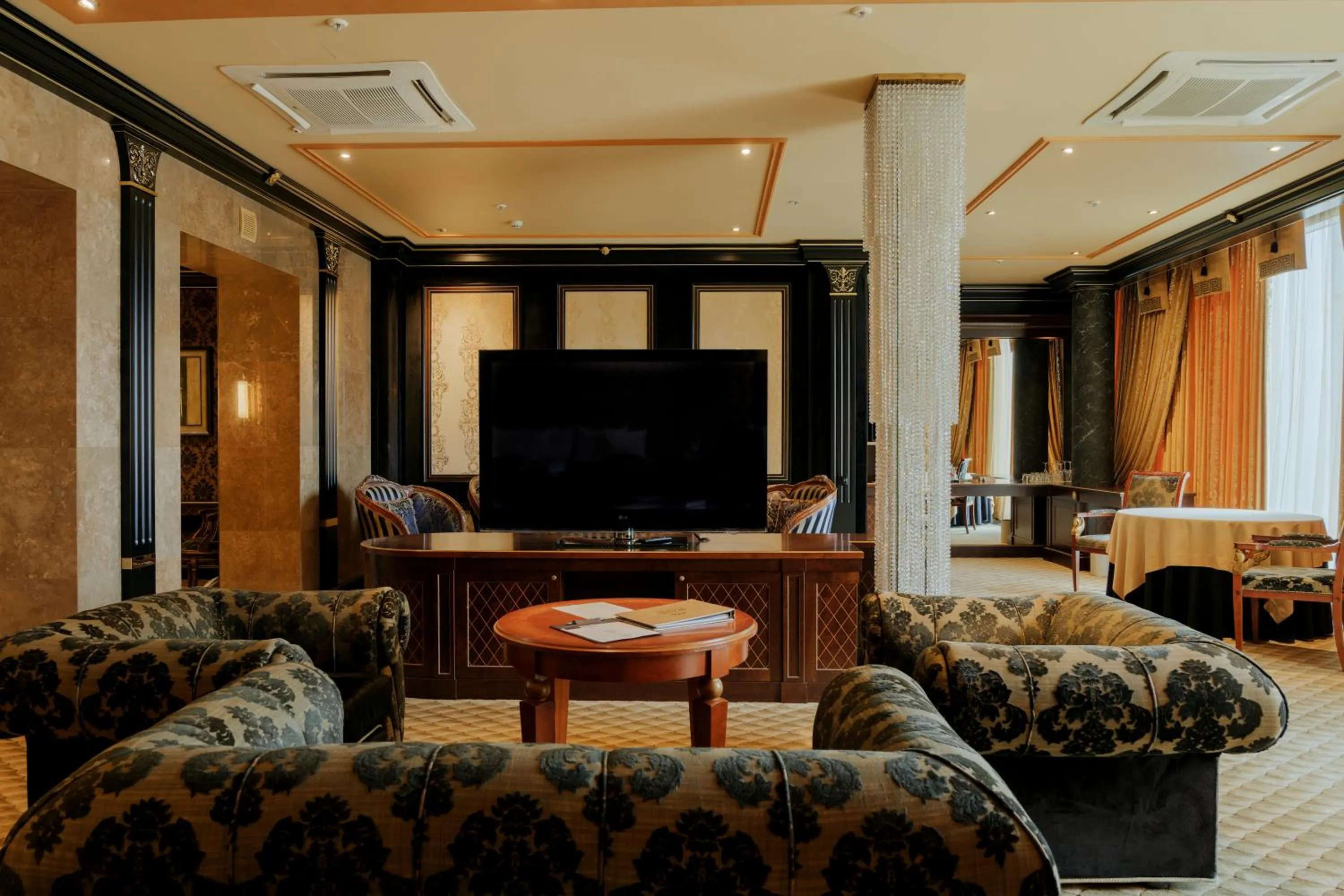 TV and multimedia in Royal SPA & Hotel Resort