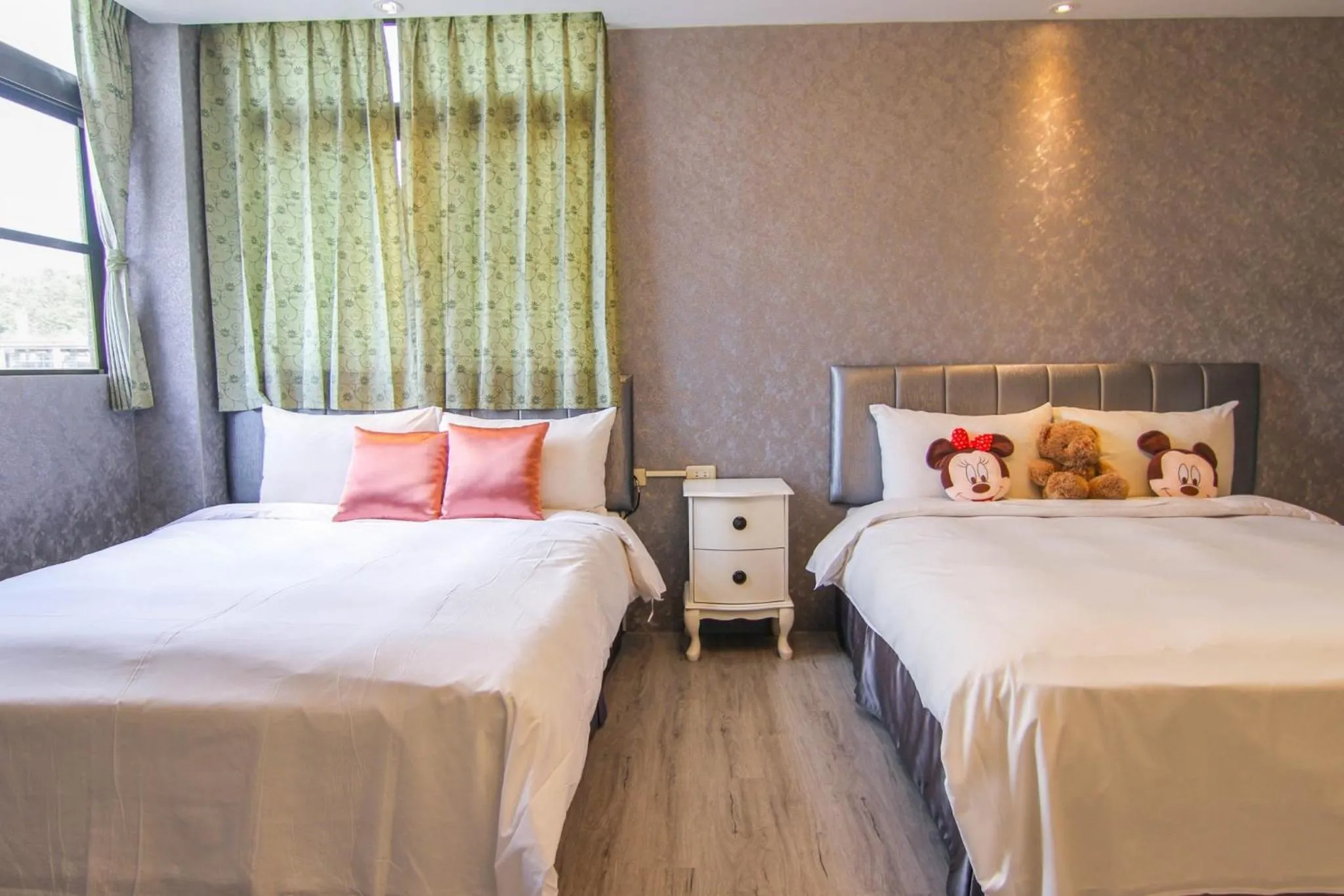 Bed in Sun Moon Lake Loft Inn