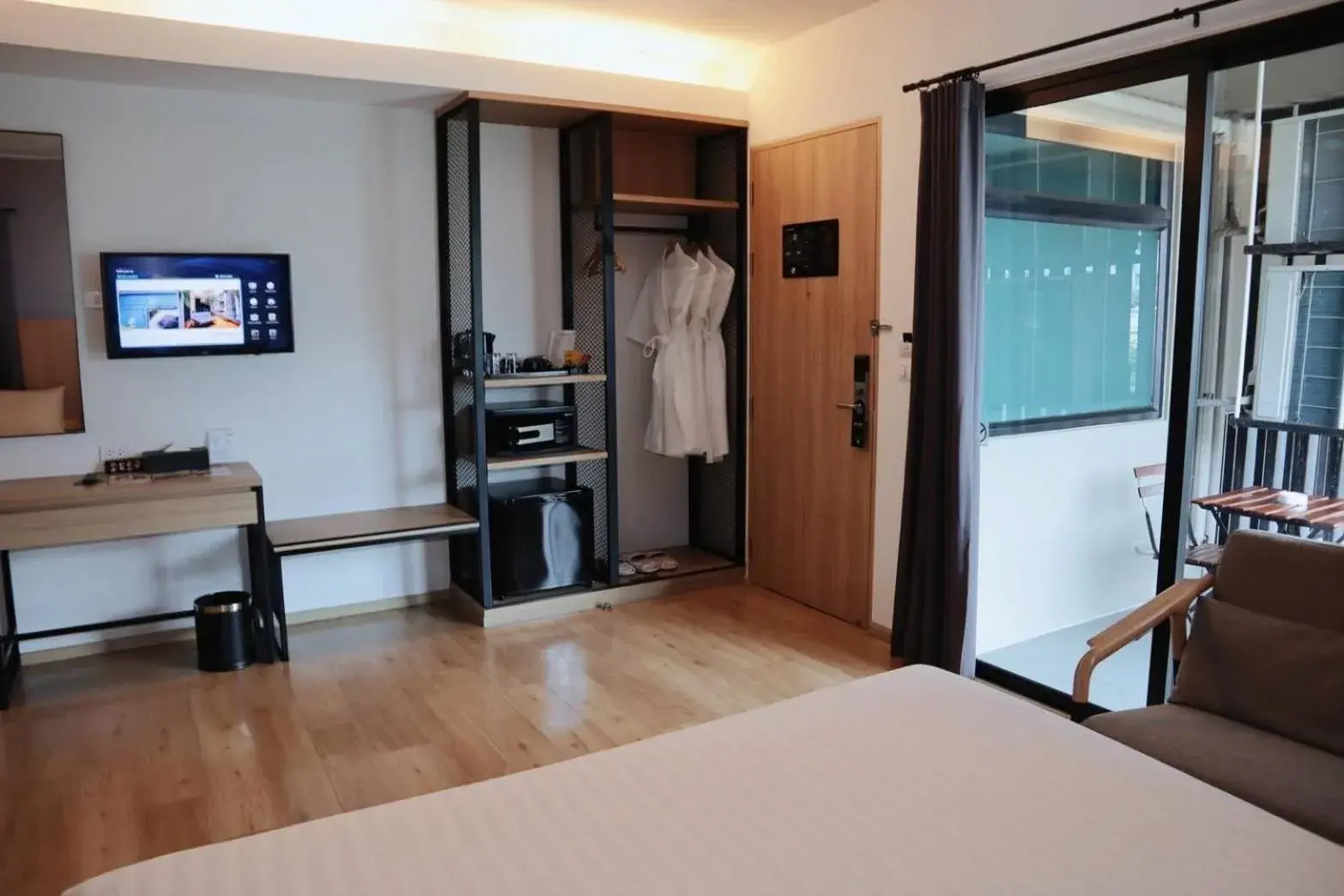 Suite in Mii Hotel Srinakarin Suite in Mii Hotel Srinakarin