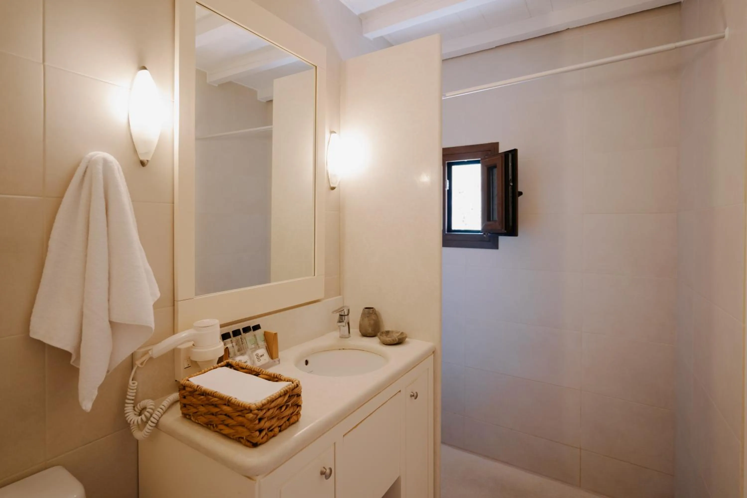 Bathroom in Koutouloufari Village Holiday Club