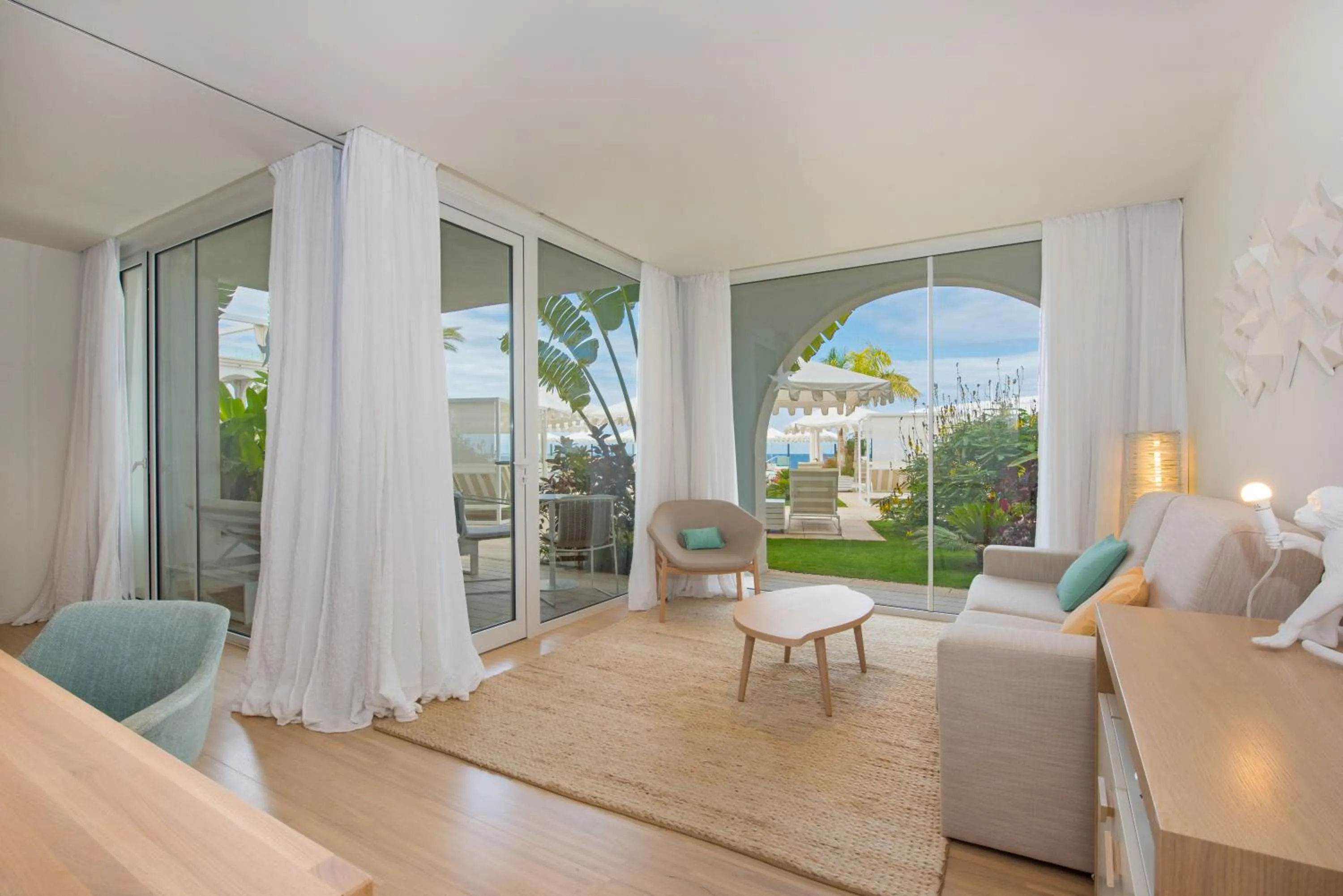 Bedroom in JOIA Salomé by Iberostar -Adults Only