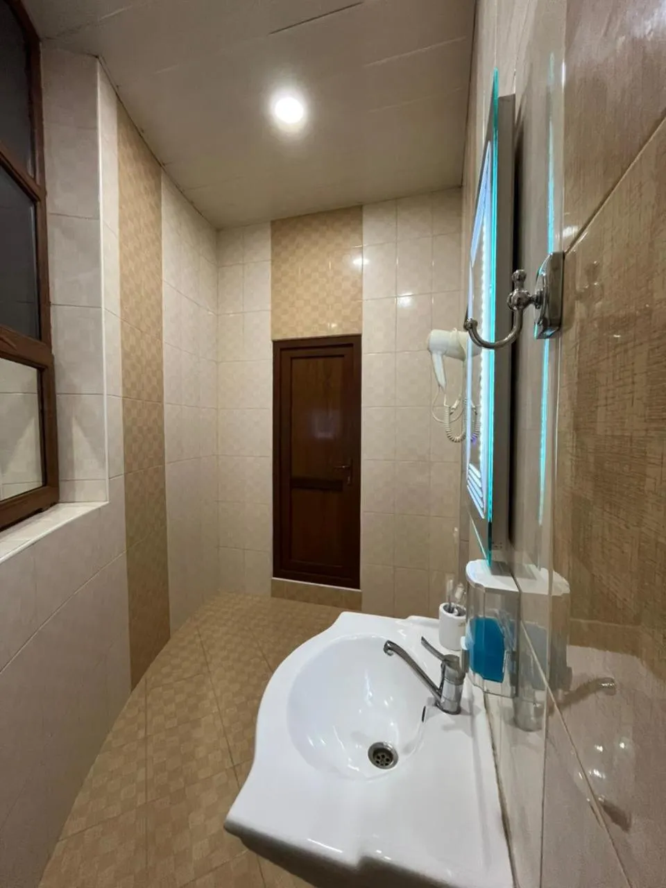 hair dryier in Starway Hotel