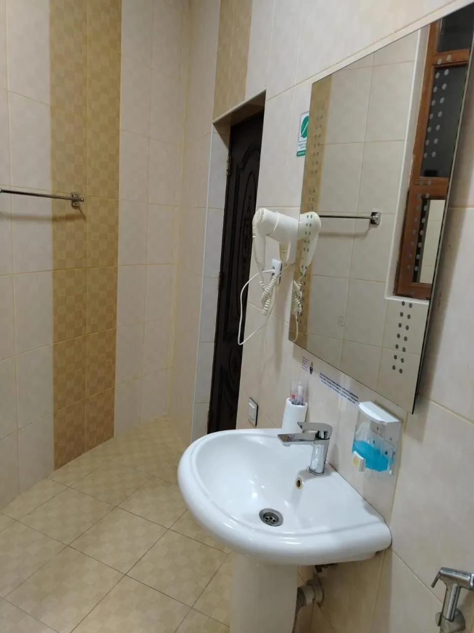 Shower in Starway Hotel