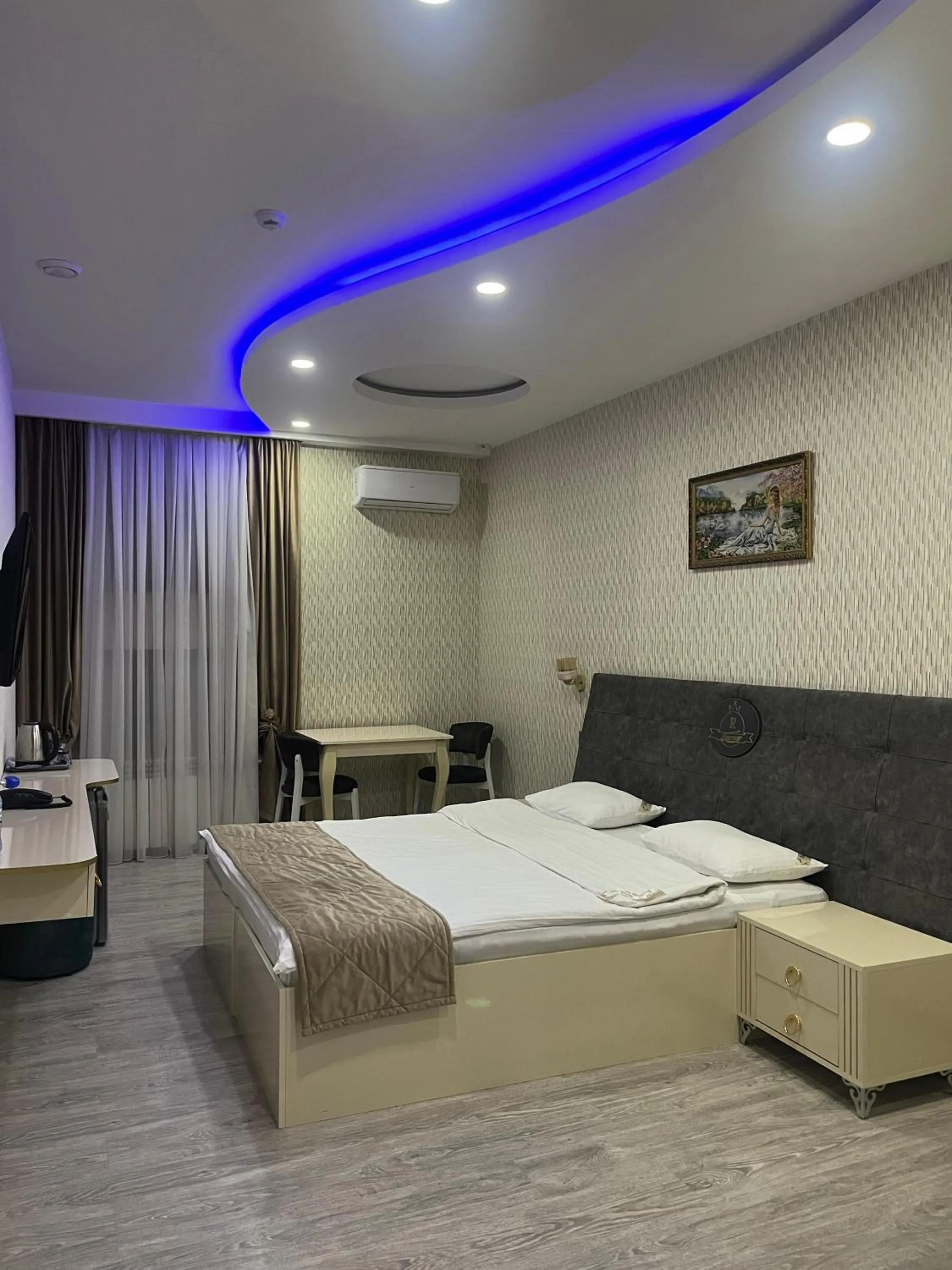 Bed in Starway Hotel