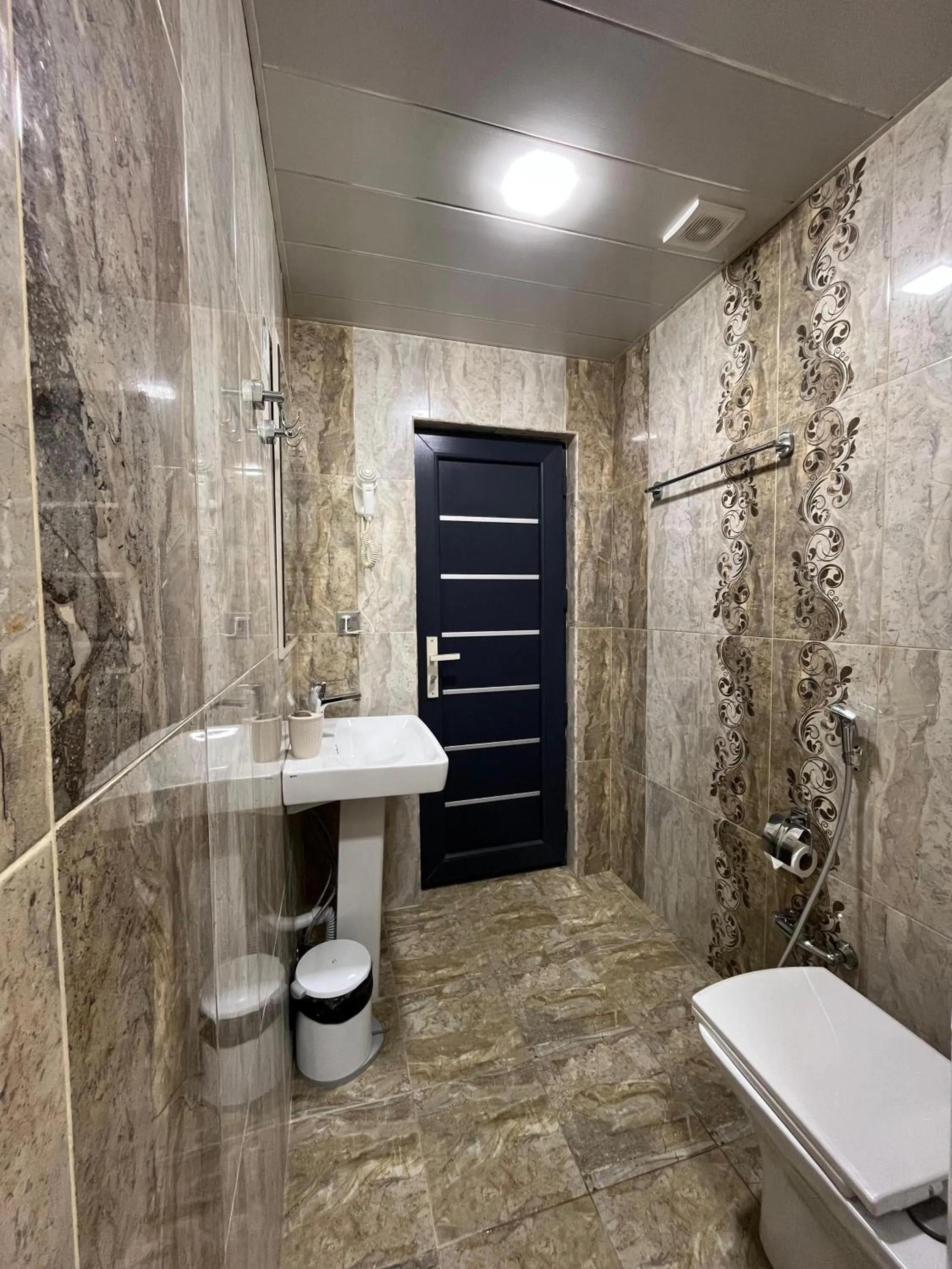 Toilet in Starway Hotel