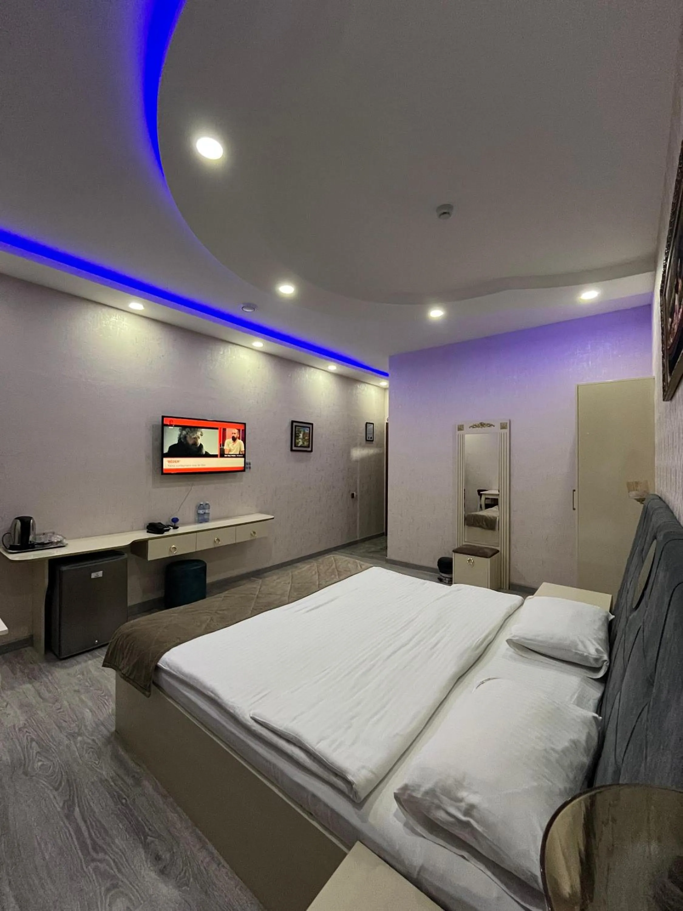 Bed in Starway Hotel