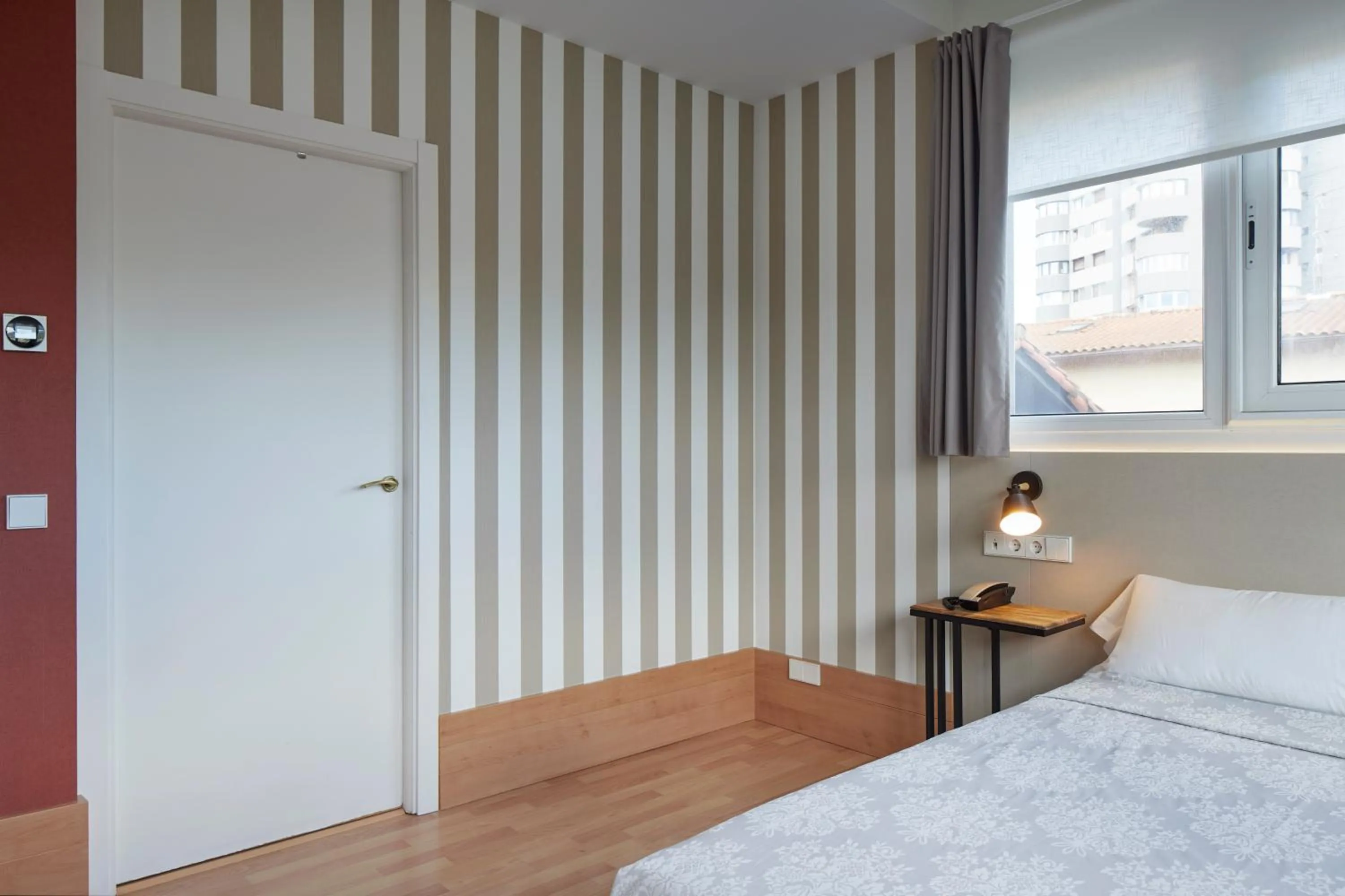 Bedroom, Bed in Hotel Berri Versalles