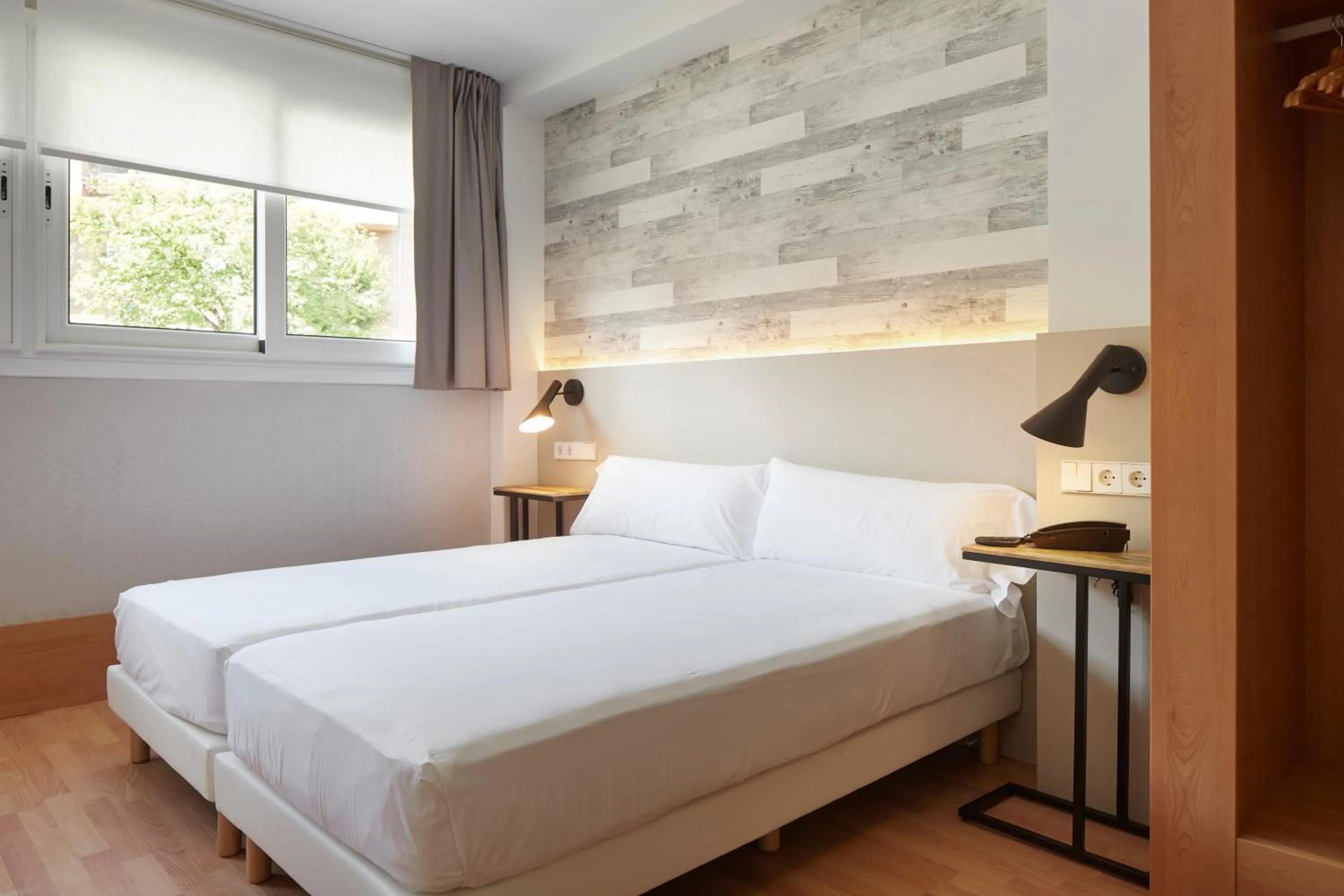 Bed in Hotel Berri Versalles