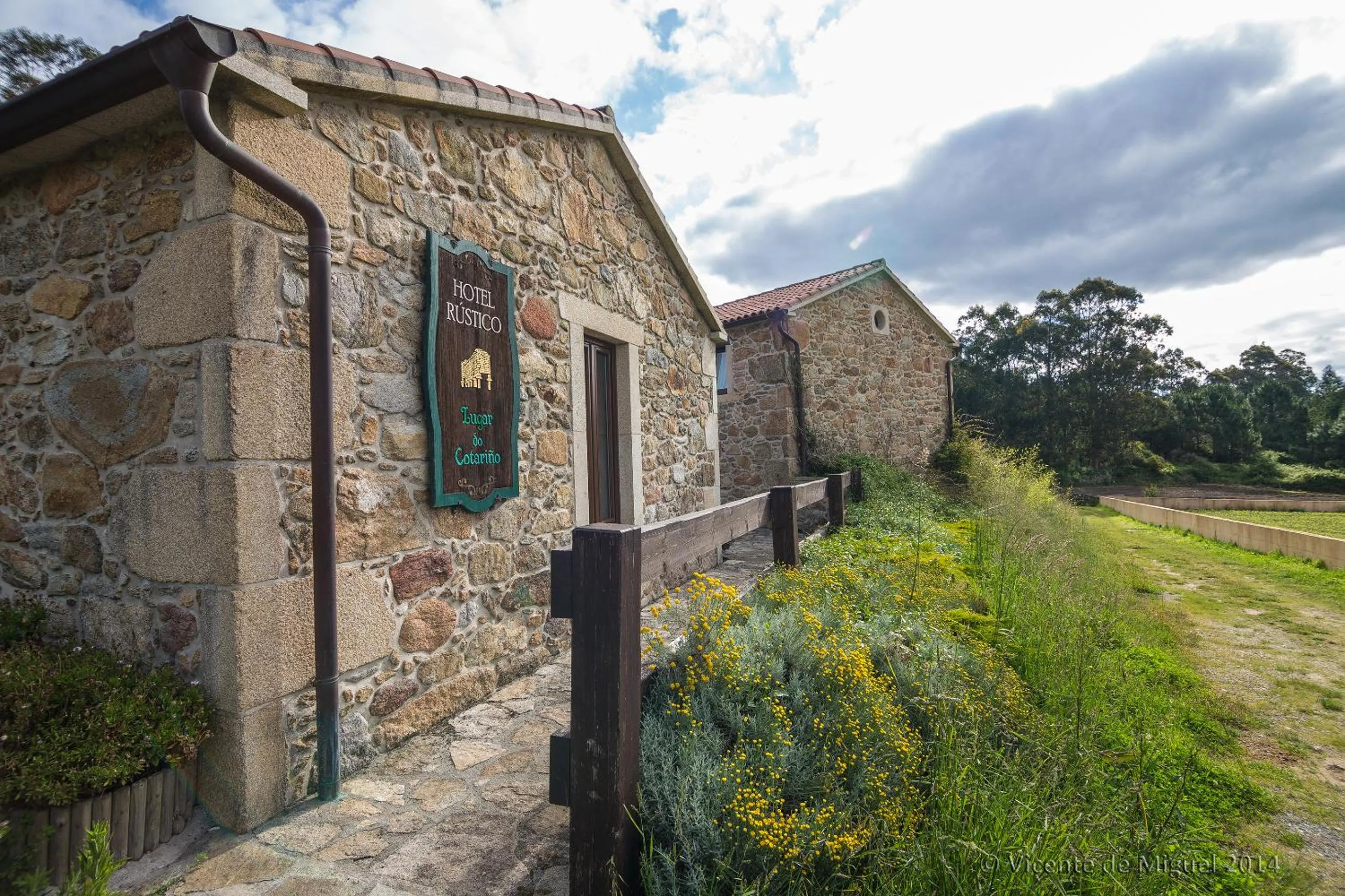 Facade/entrance in Hotel Rustico Lugar Do Cotariño