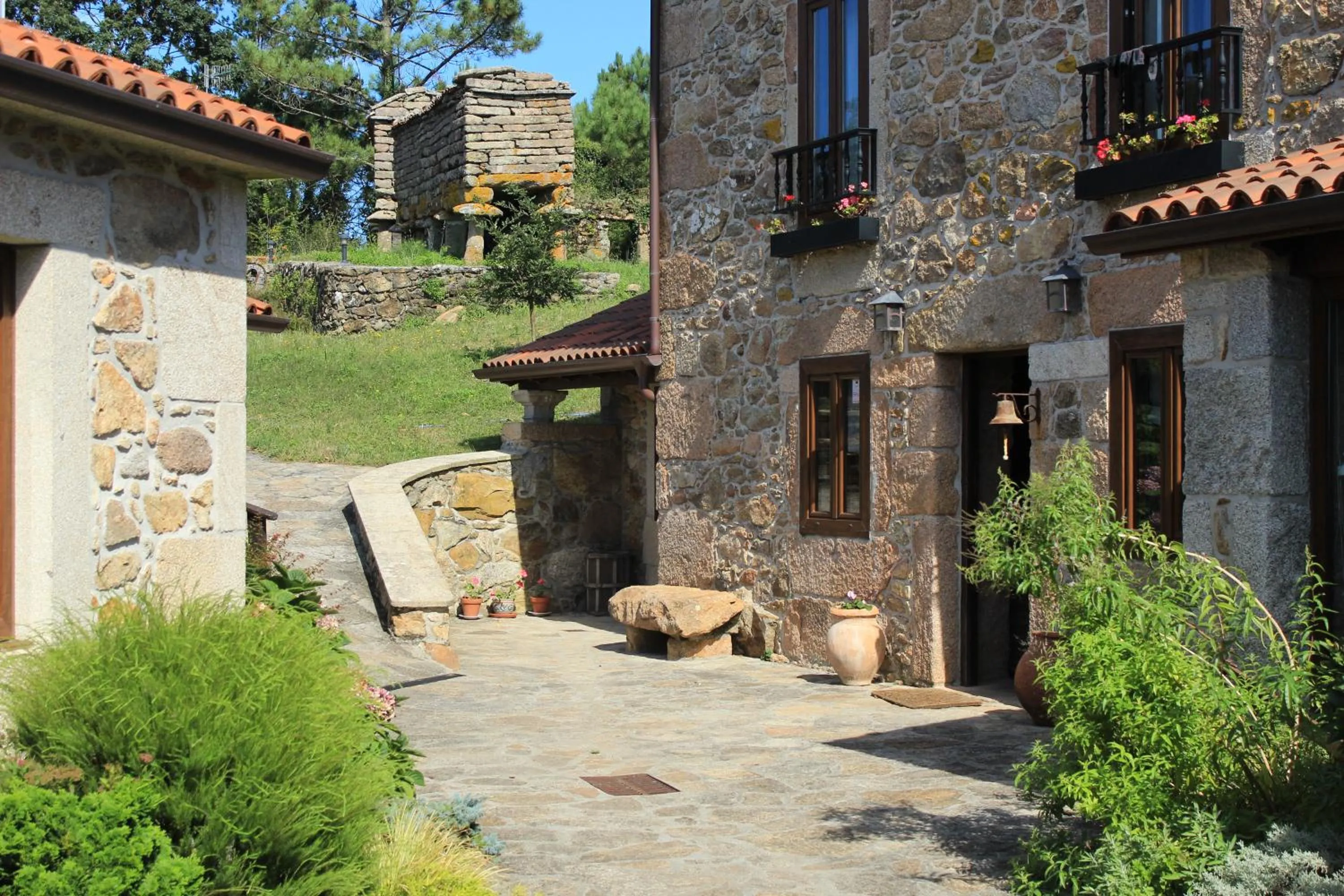 Facade/entrance in Hotel Rustico Lugar Do Cotariño