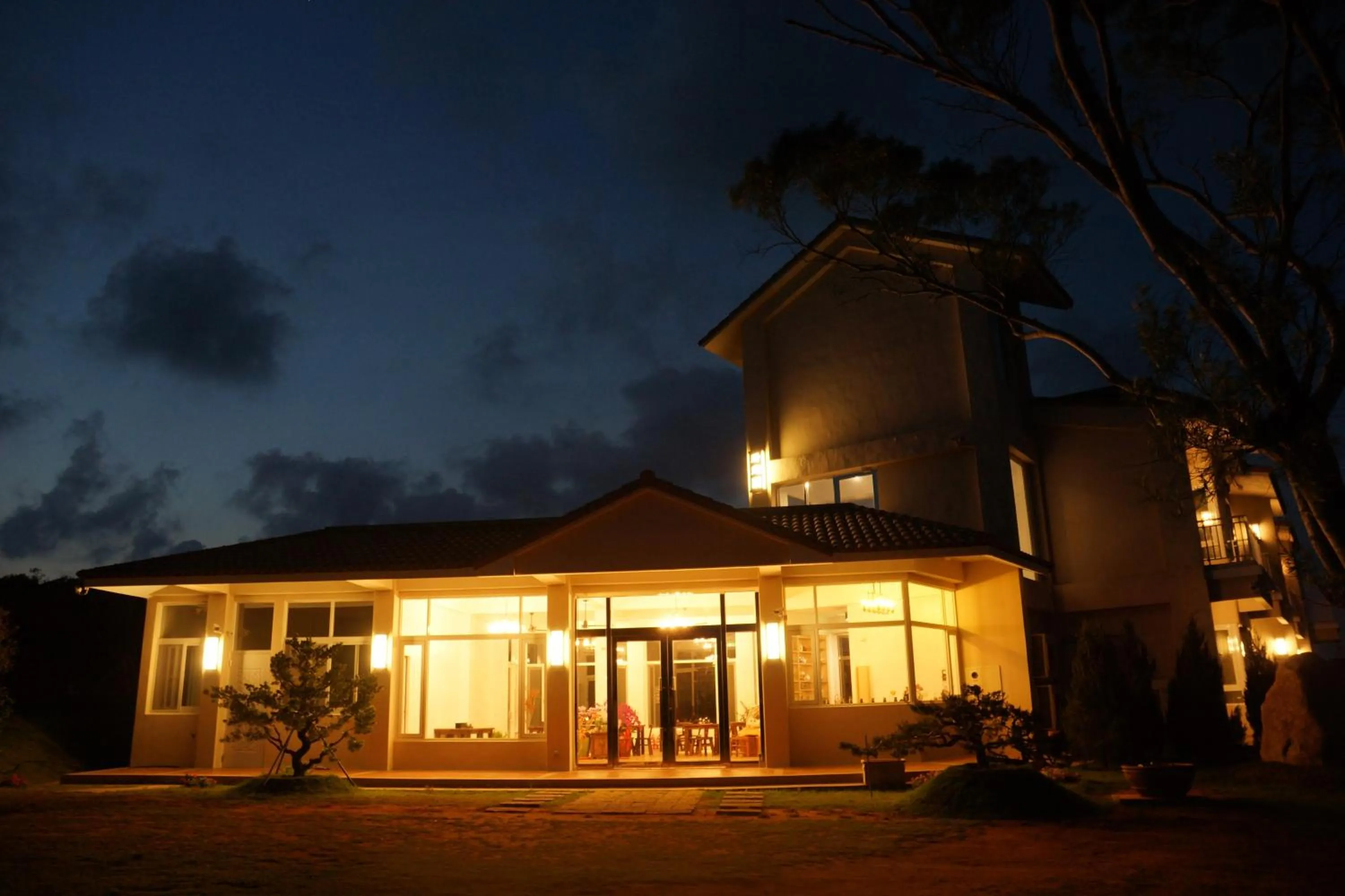 Property building in Coral B&B