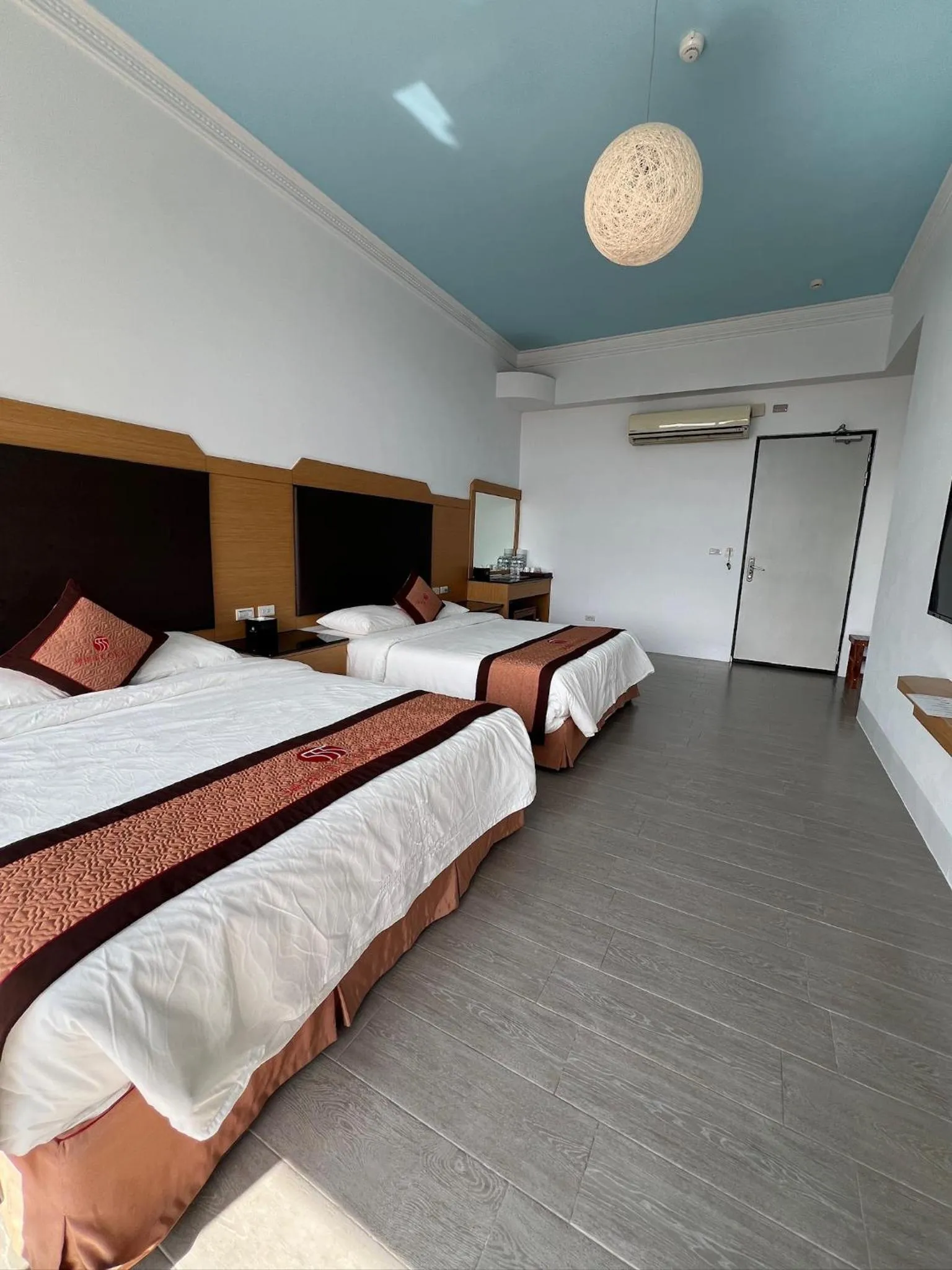 View (from property/room), Bed in Coral B&B