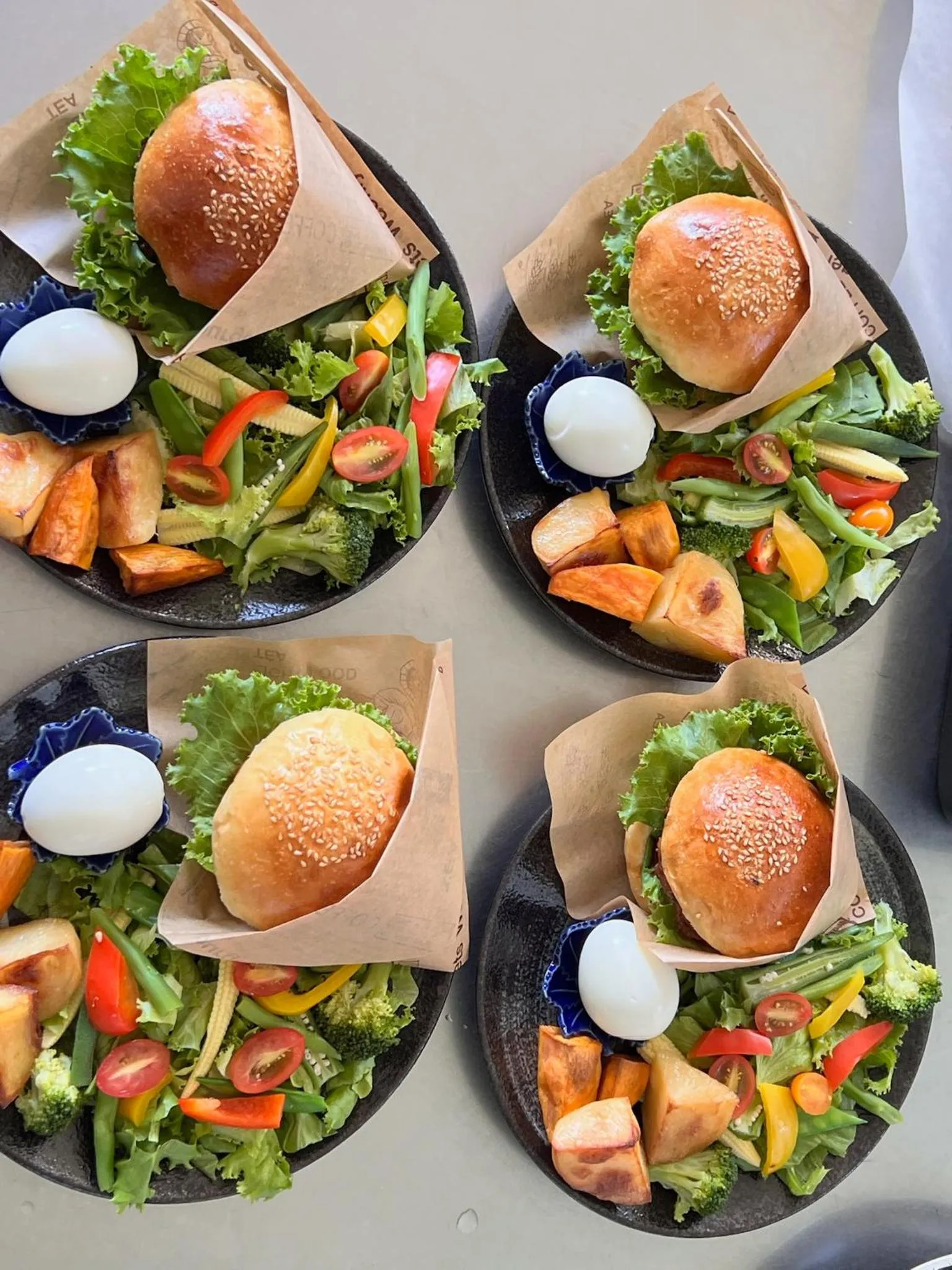 Food and drinks in Coral B&B