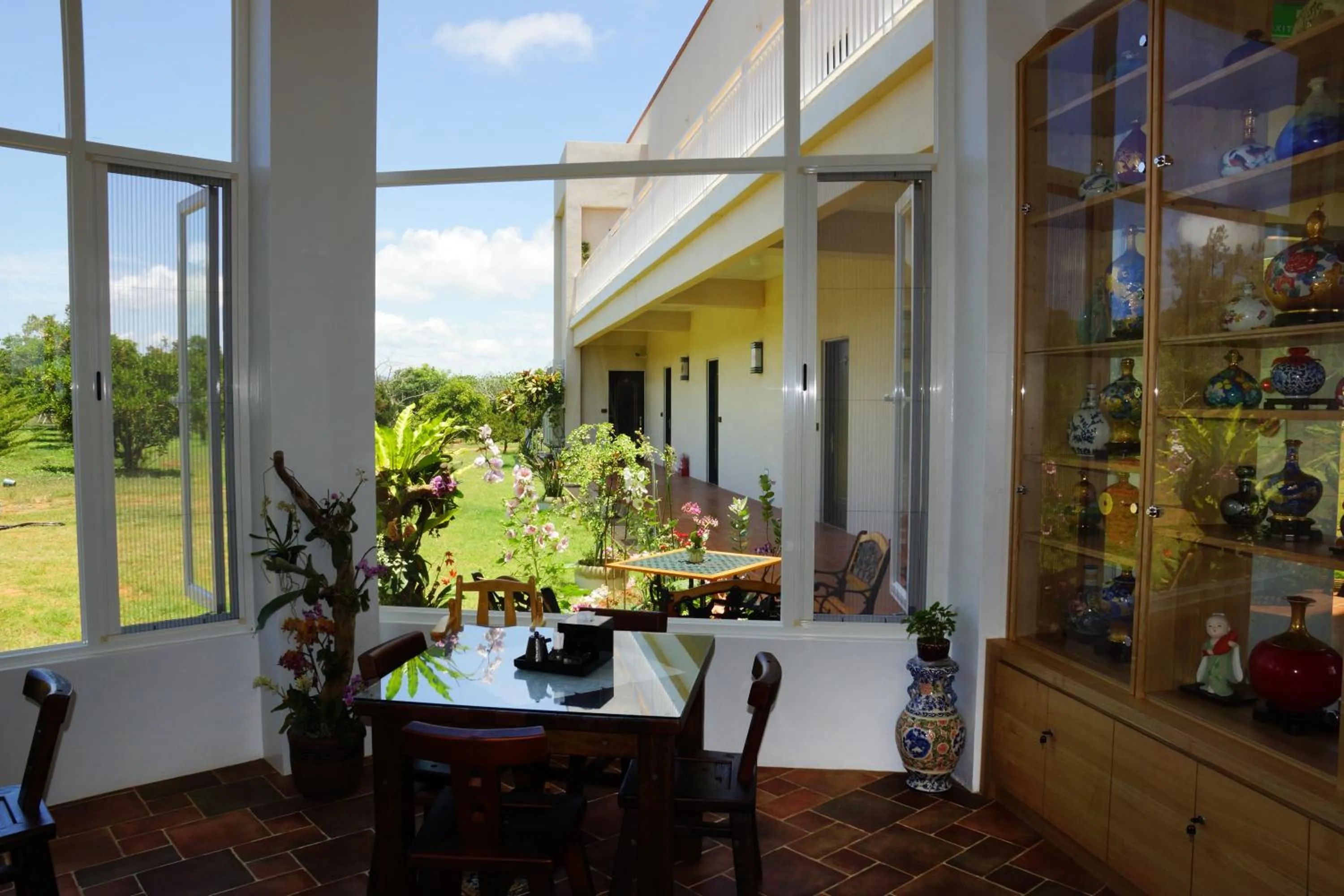 Property building in Coral B&B