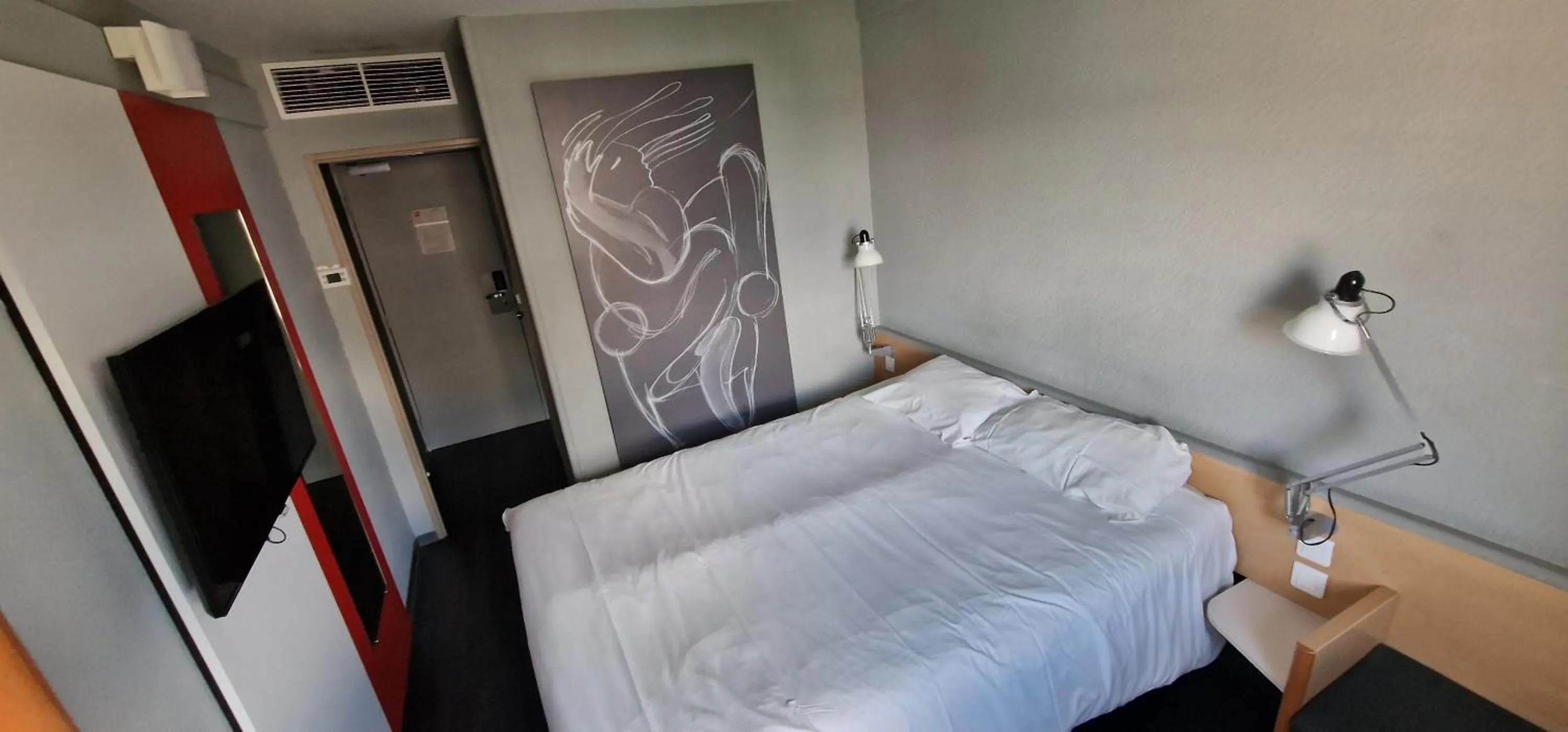 Bed in ibis Strasbourg Aéroport Le Zénith