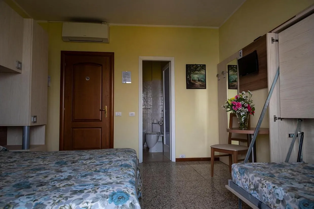 Bedroom, Bed in Hotel Villa Ruscello