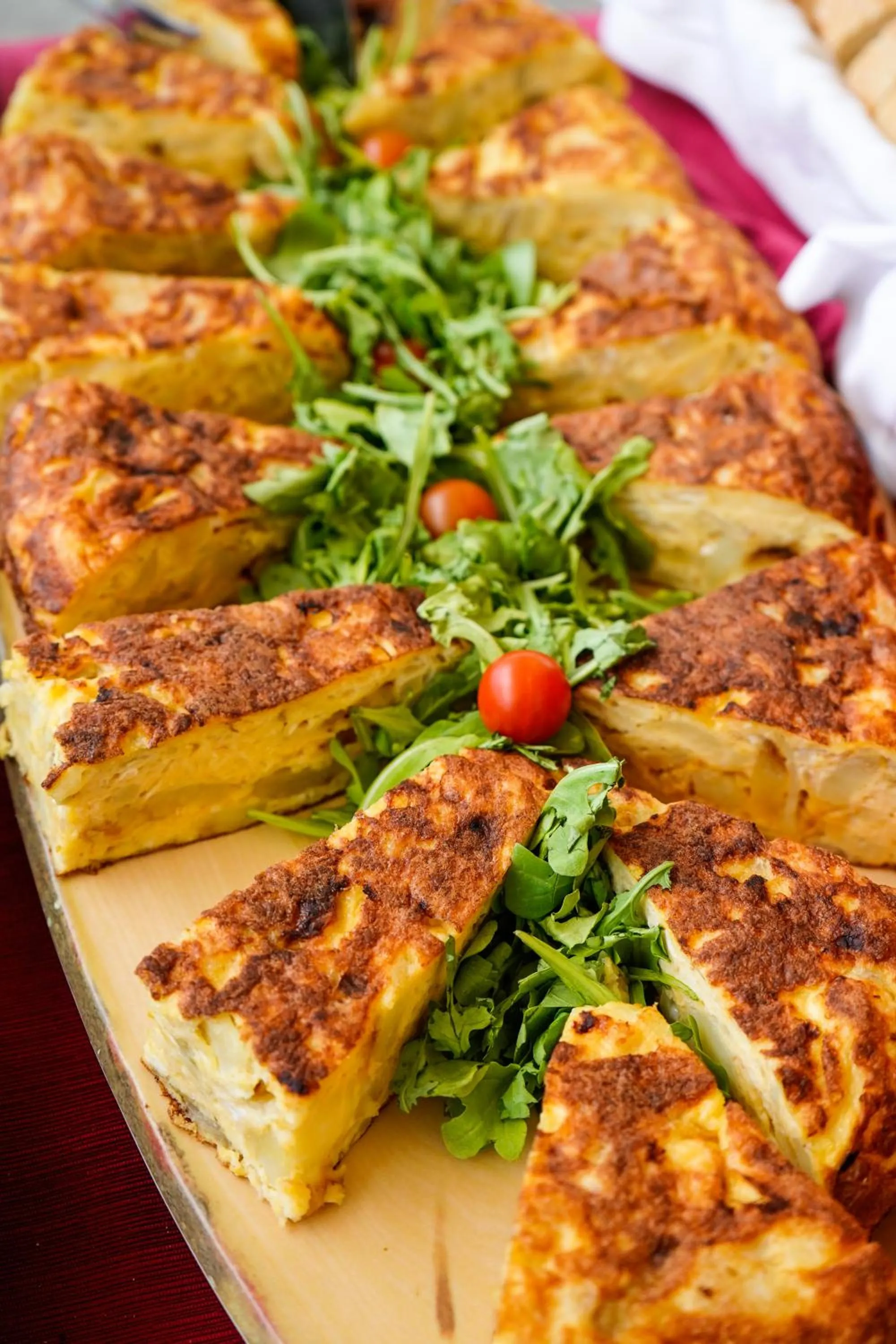 Food and drinks in Caprici Beach Hotel & Spa