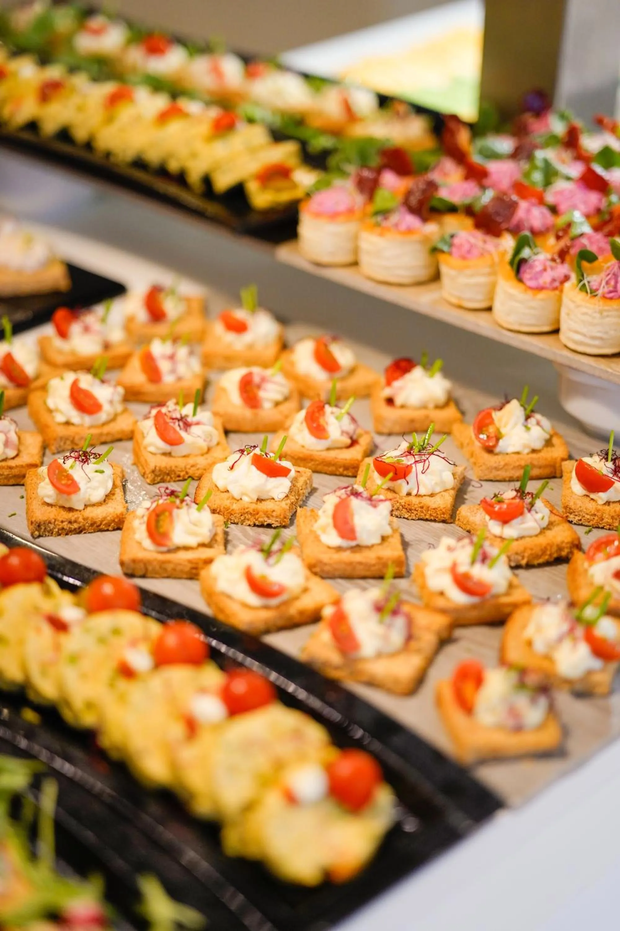 Food and drinks in Caprici Beach Hotel & Spa