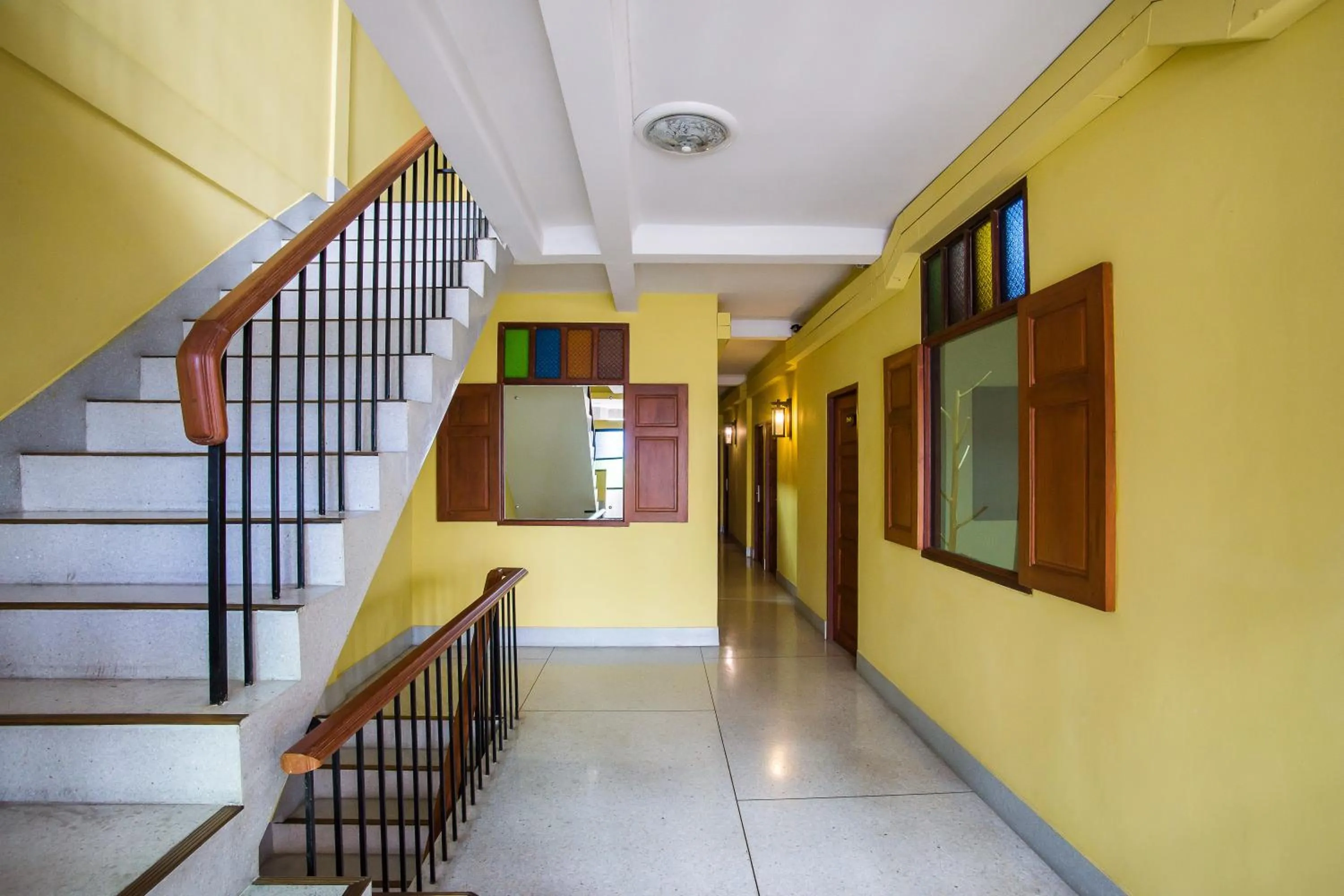 Facade/entrance in Banthat Thong Hostel