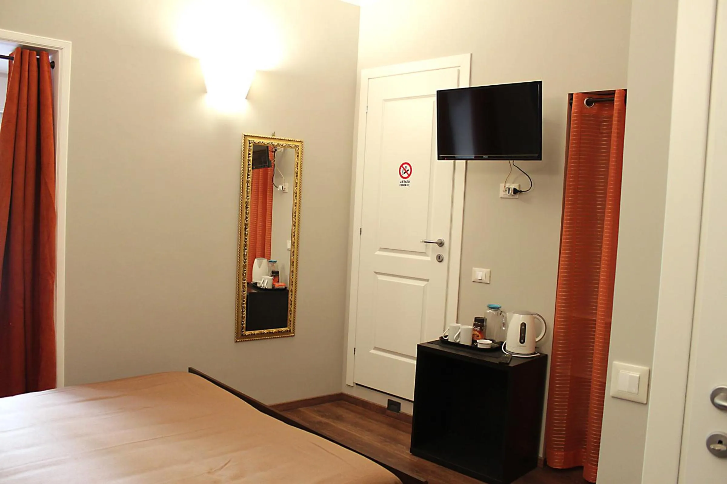 Bed in Raphael Rooms