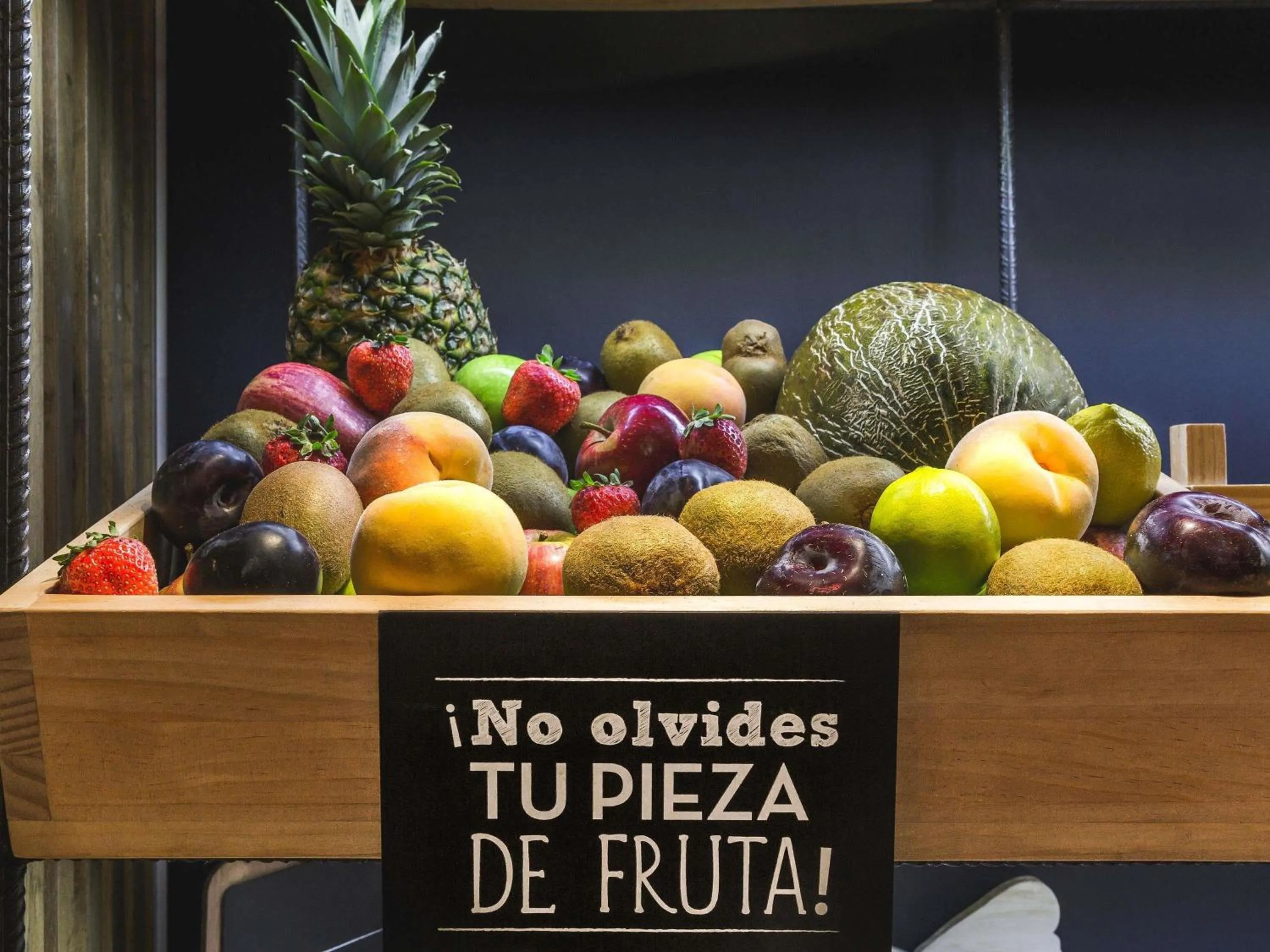 Breakfast in ibis Orange Centre