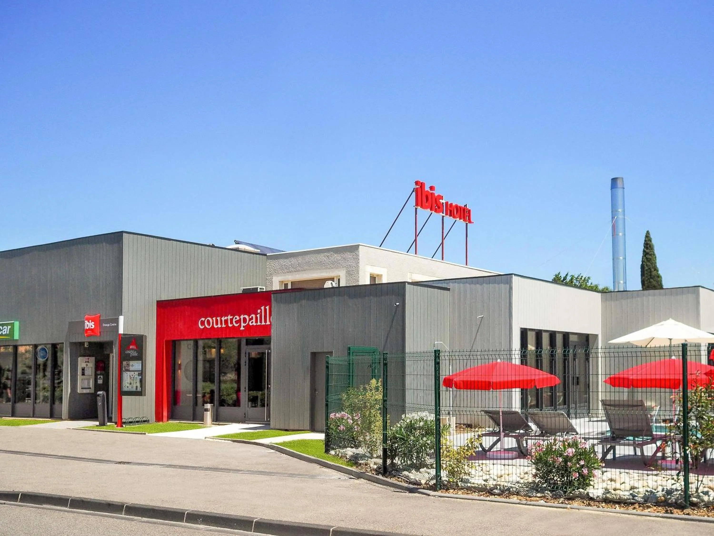 Property building in ibis Orange Centre Echangeur A7 A9