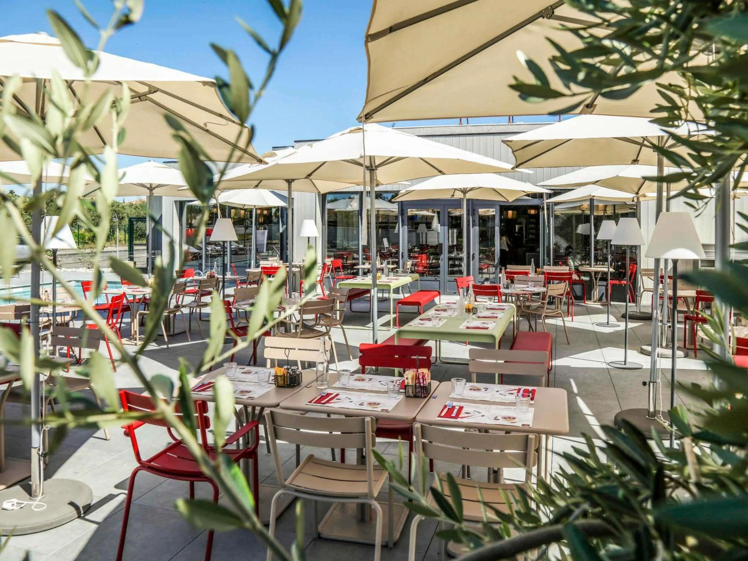 Restaurant/places to eat in ibis Orange Centre Echangeur A7 A9