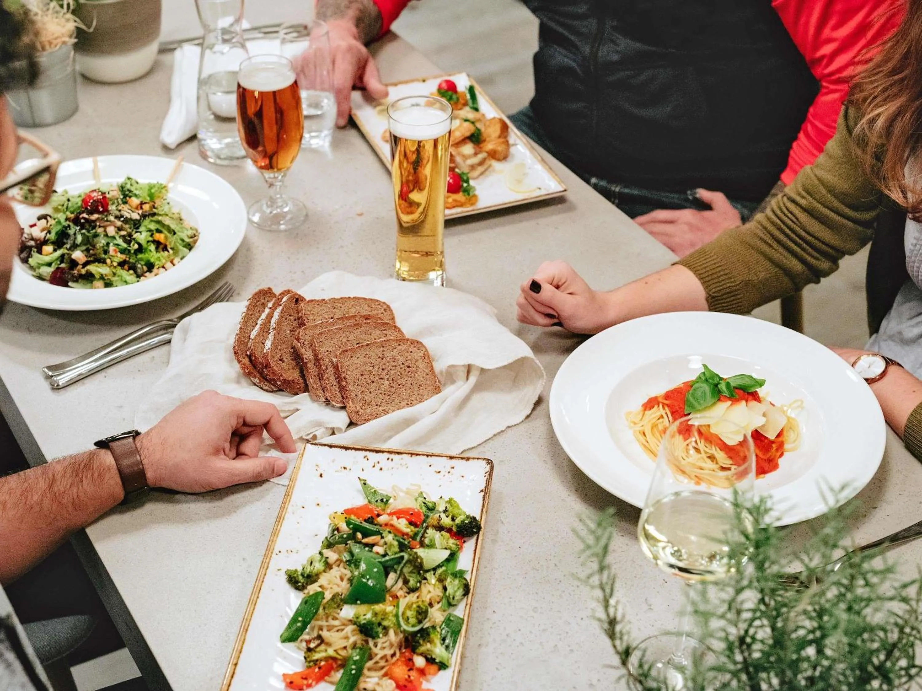 Lounge or bar in ibis Orange Centre