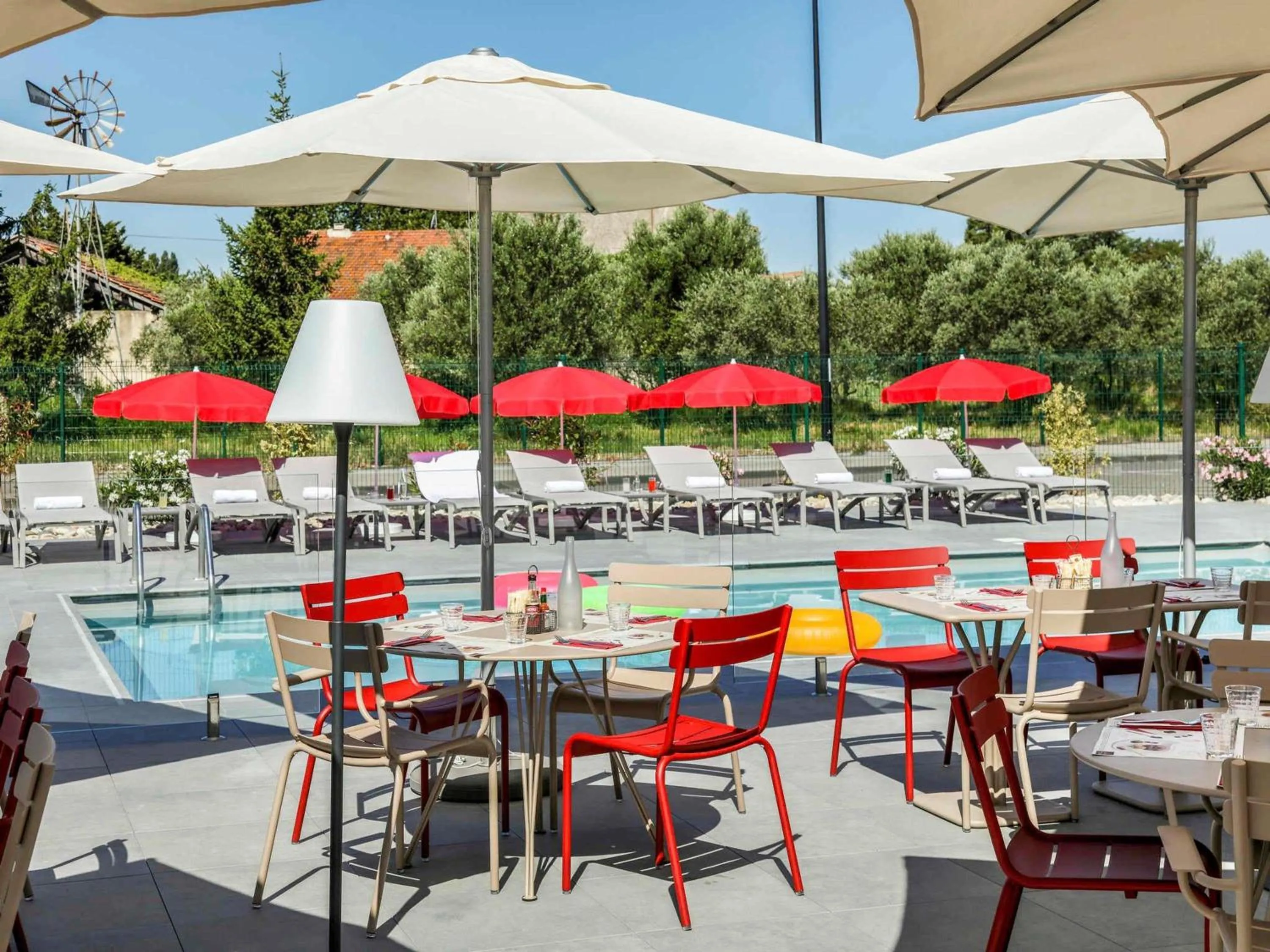 Restaurant/places to eat in ibis Orange Centre Echangeur A7 A9