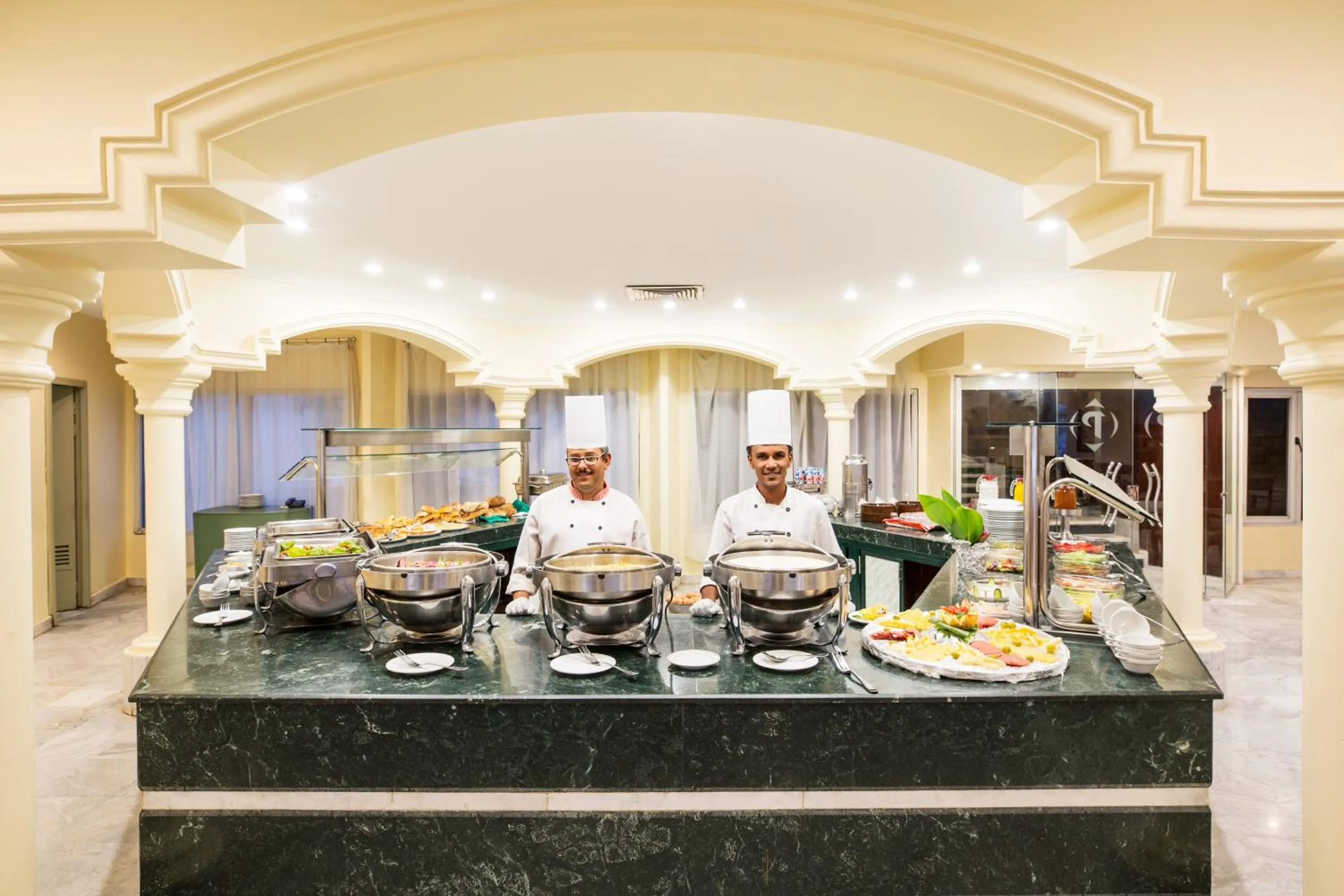 Restaurant/places to eat in Obelisk Nile Hotel Aswan