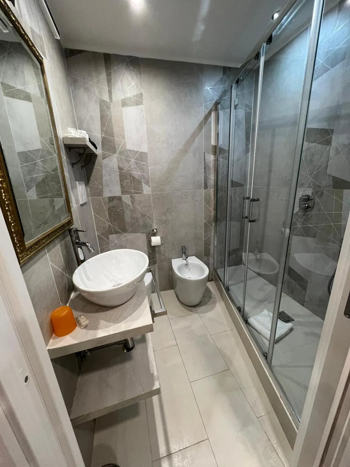 Bathroom in Hotel Ercoli House