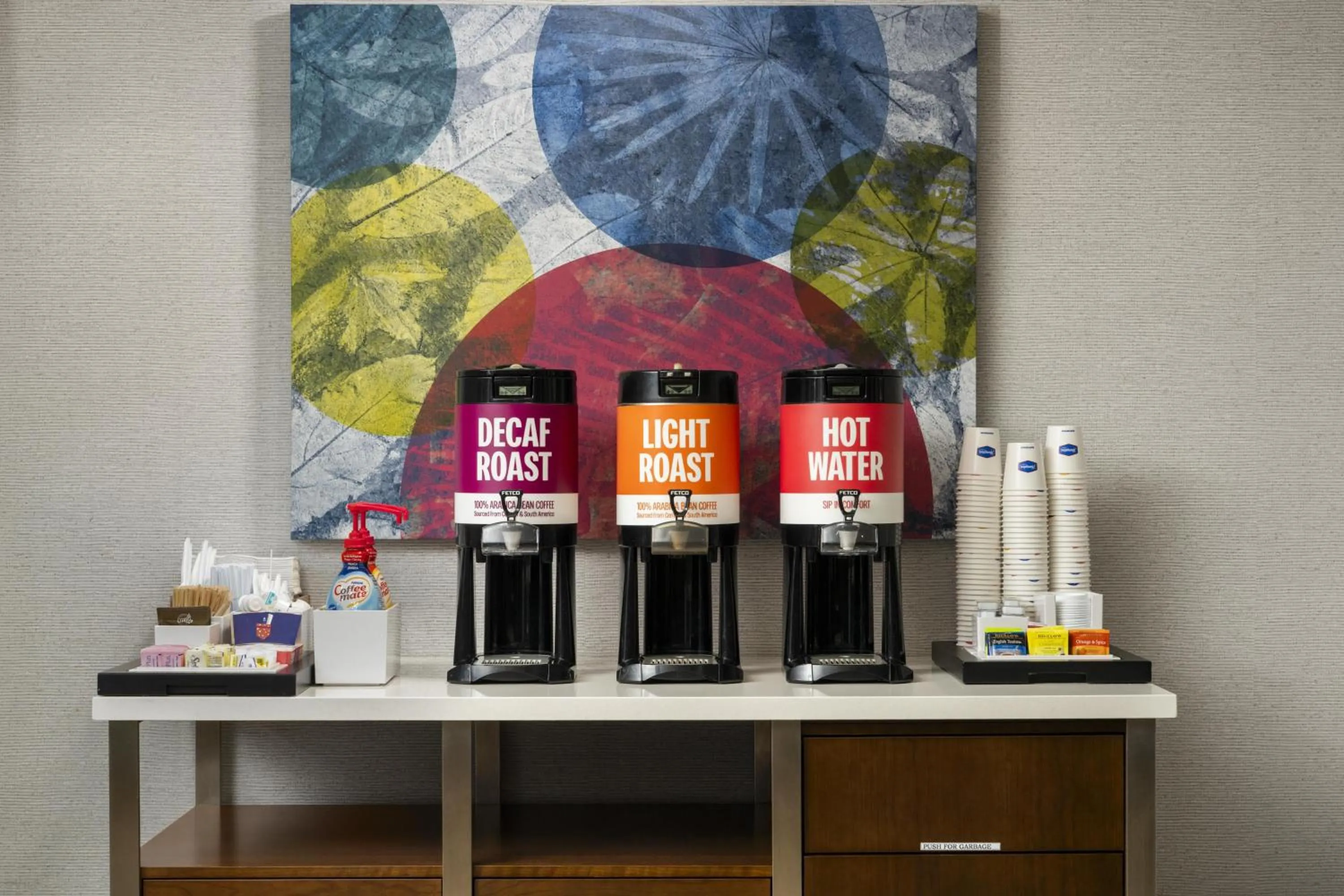 Dining area in Hampton Inn St. George